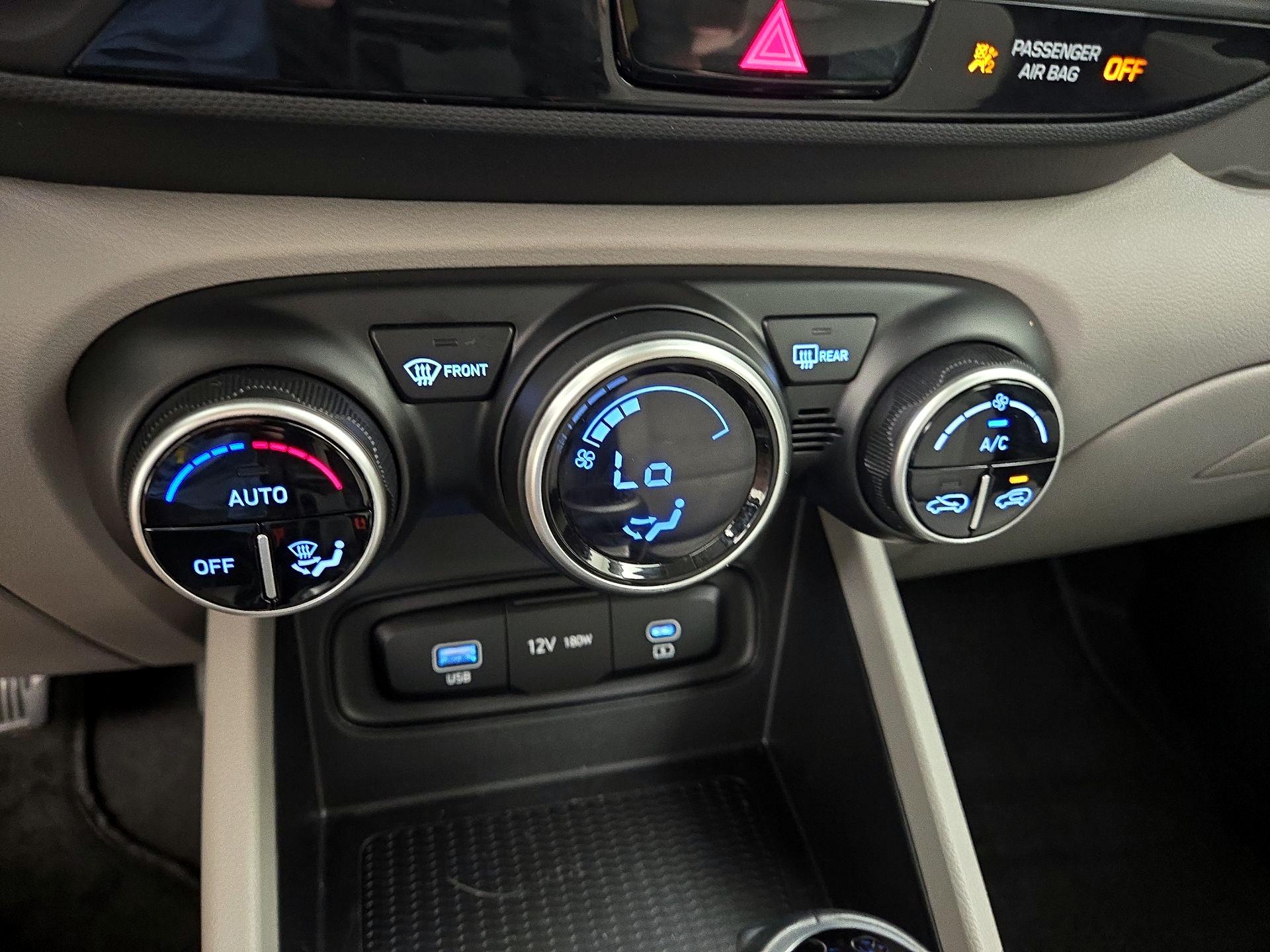 Thumbnail: 2025 Hyundai Venue - 16