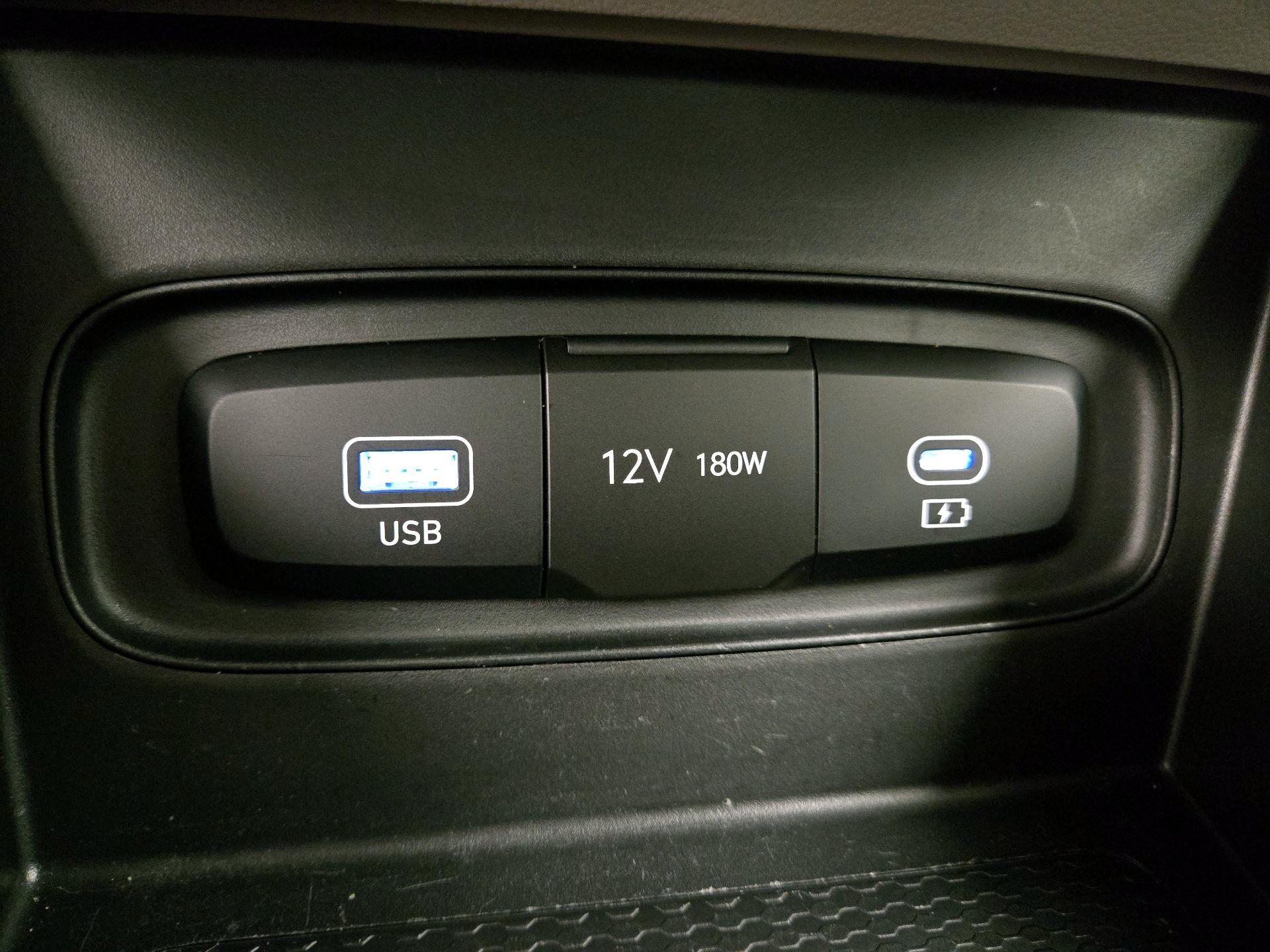 Thumbnail: 2025 Hyundai Venue - 18