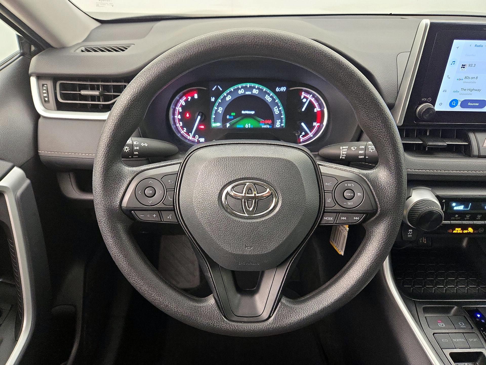 Thumbnail: 2025 Toyota RAV4 - 10