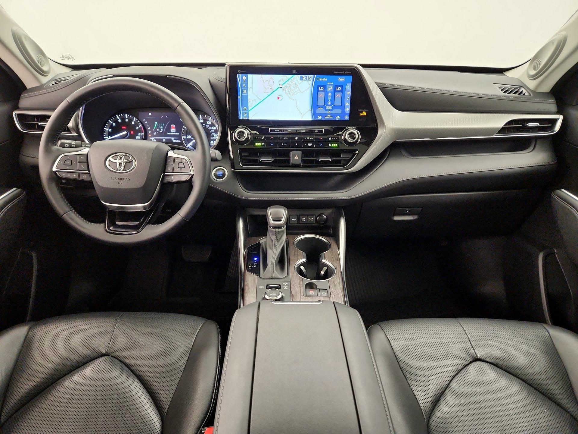 Thumbnail: 2021 Toyota Highlander - 9