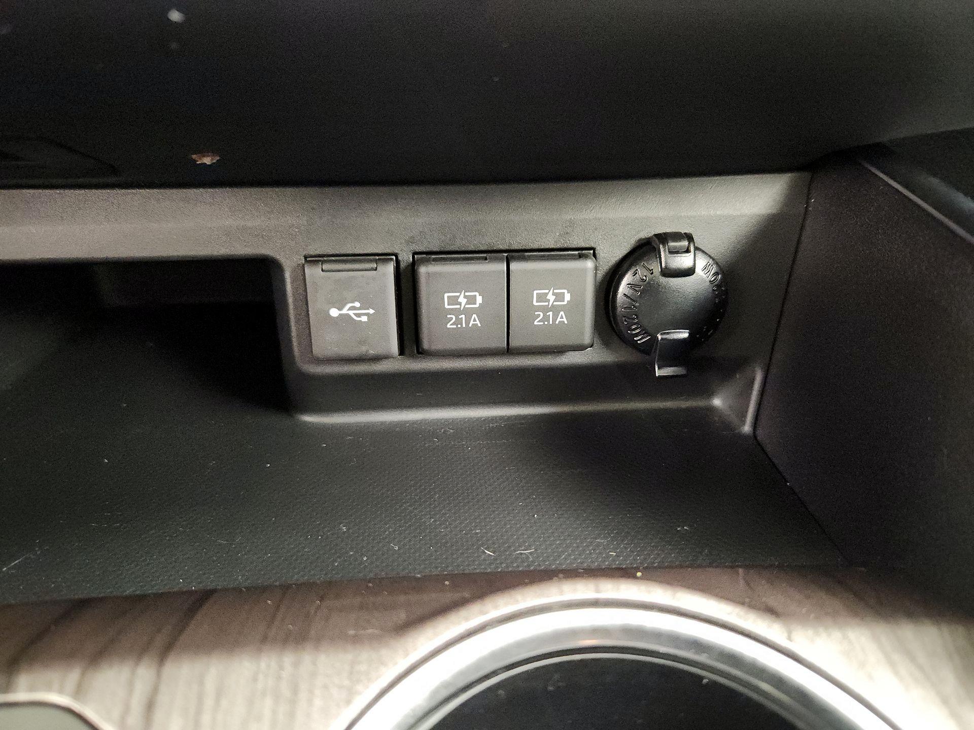 Thumbnail: 2021 Toyota Highlander - 19