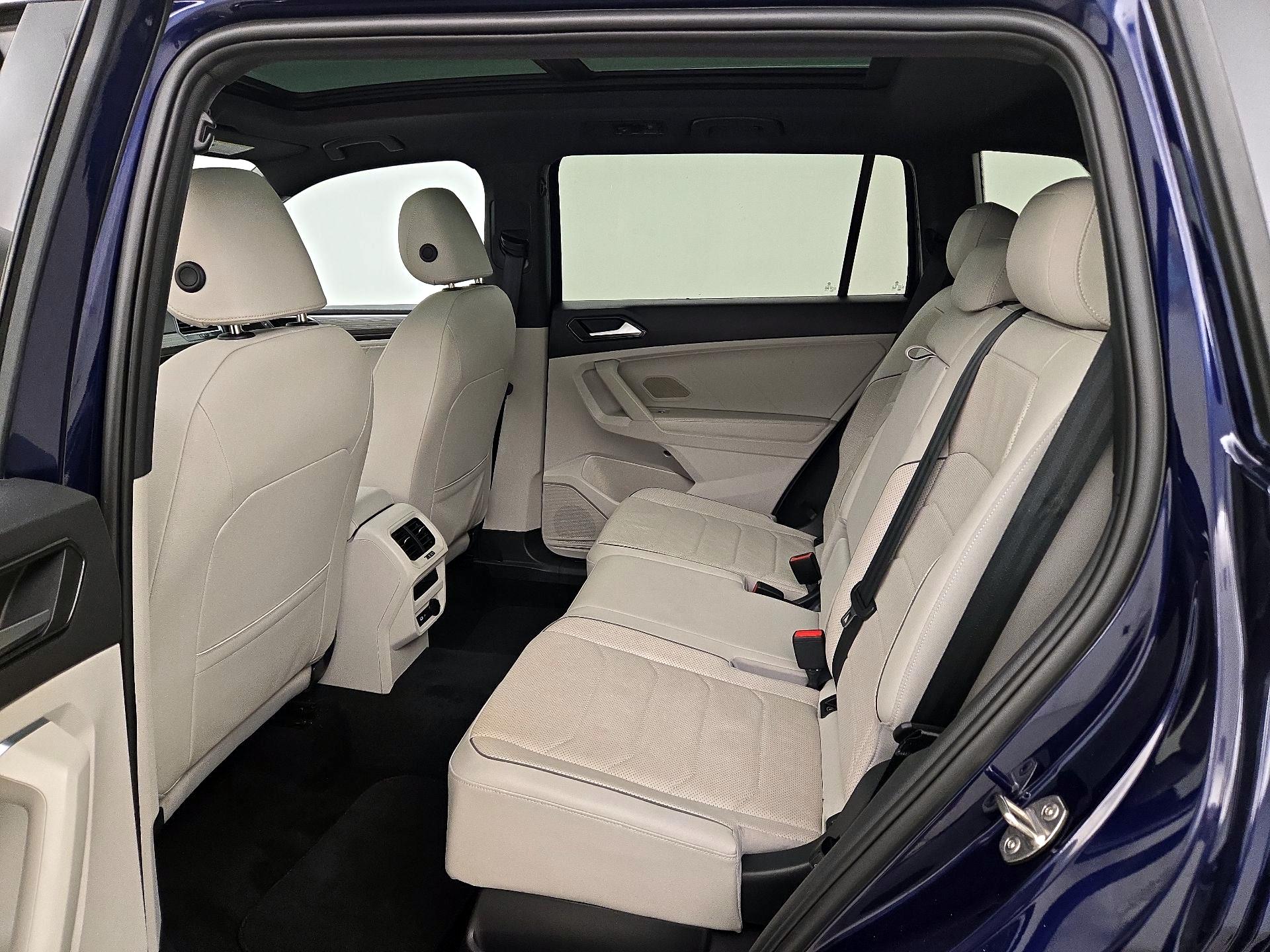 Thumbnail: 2023 Volkswagen Tiguan - 20