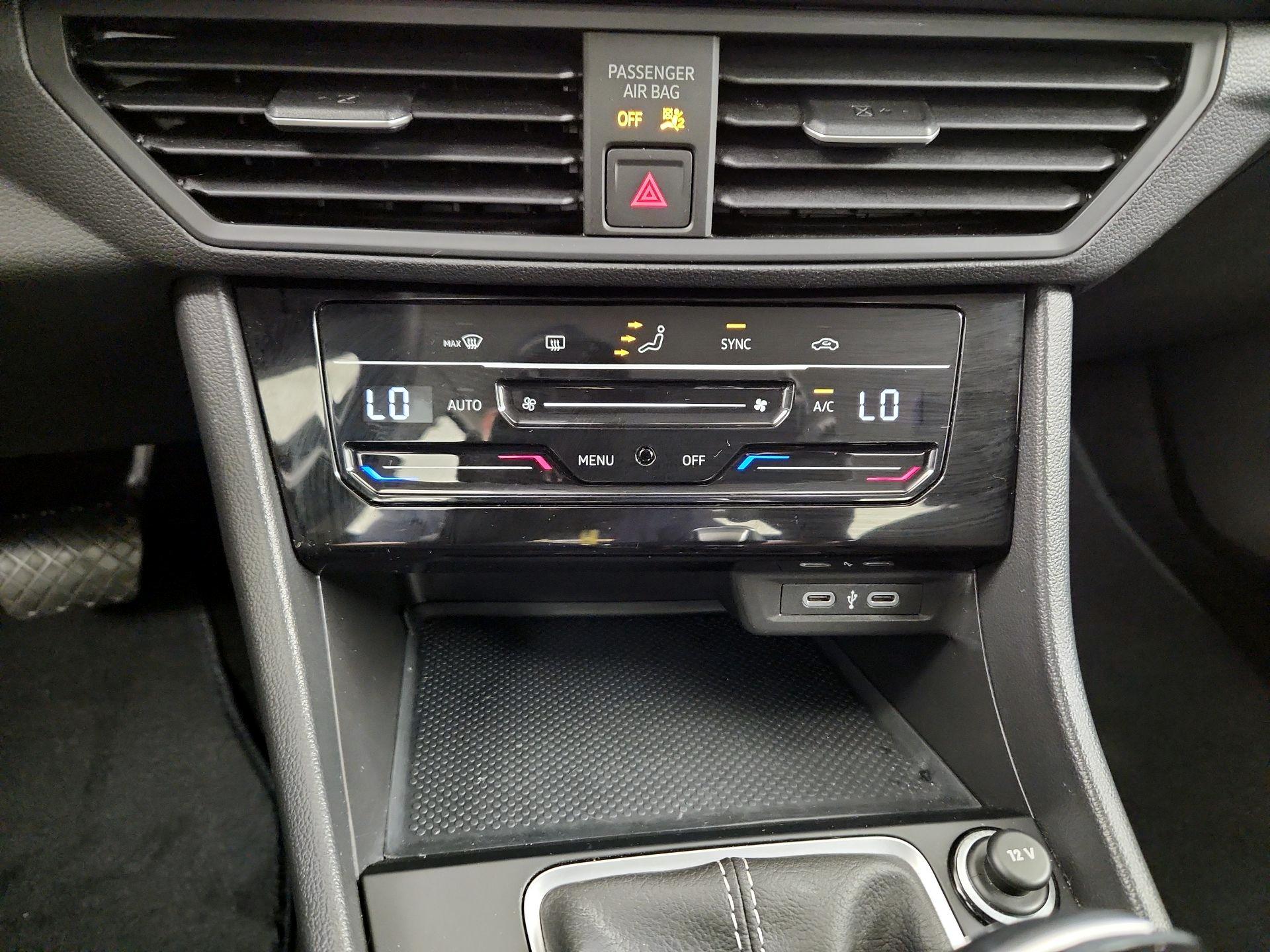 Thumbnail: 2025 Volkswagen Jetta - 14