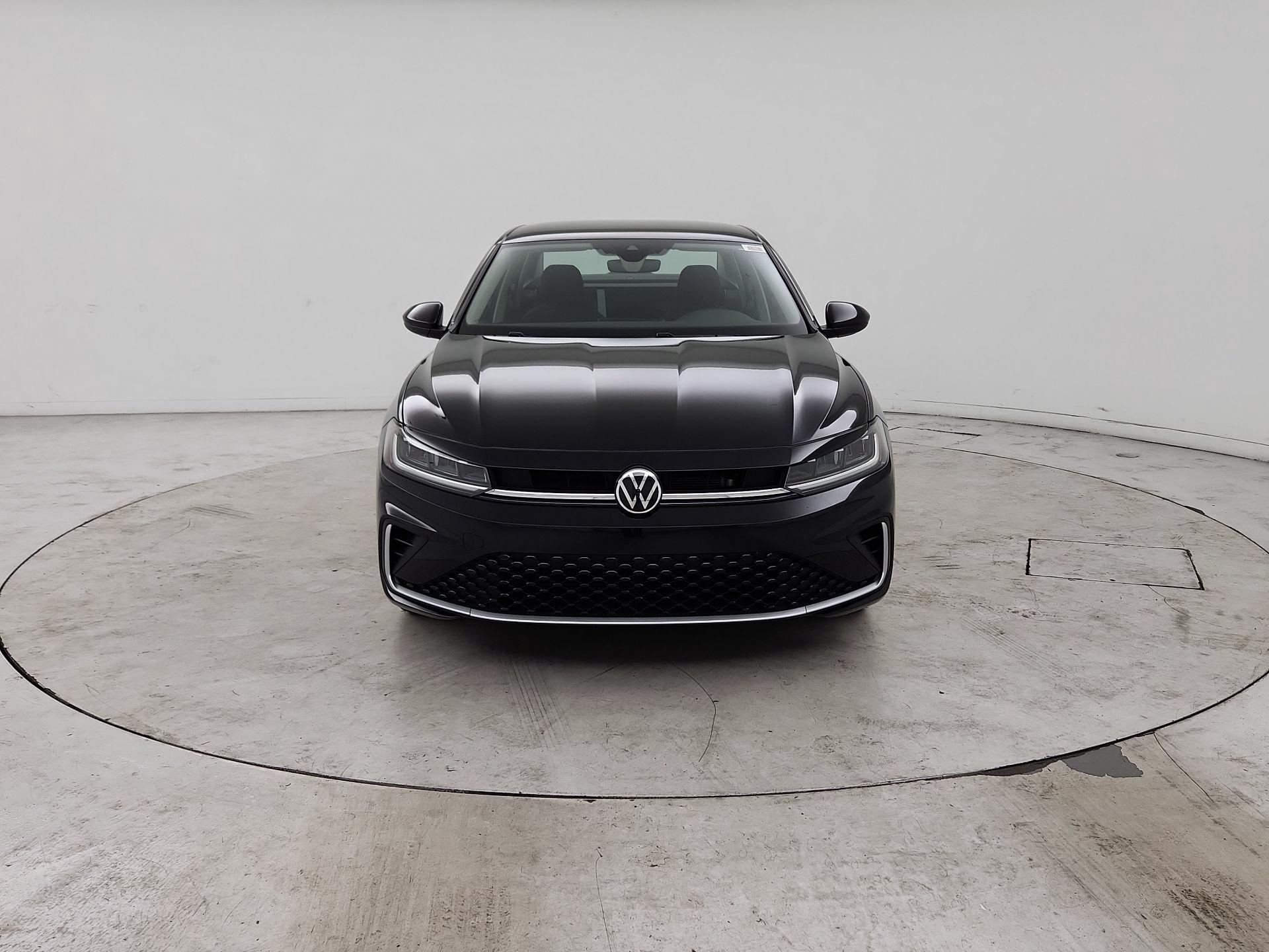 Thumbnail: 2025 Volkswagen Jetta - 2