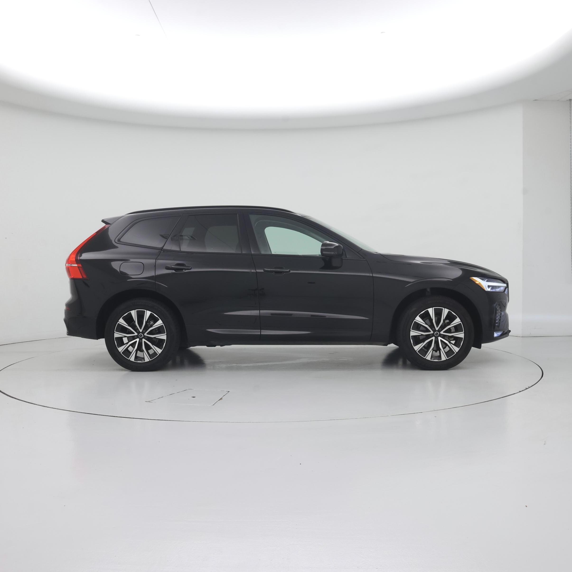 Thumbnail: 2024 Volvo XC60 - 7