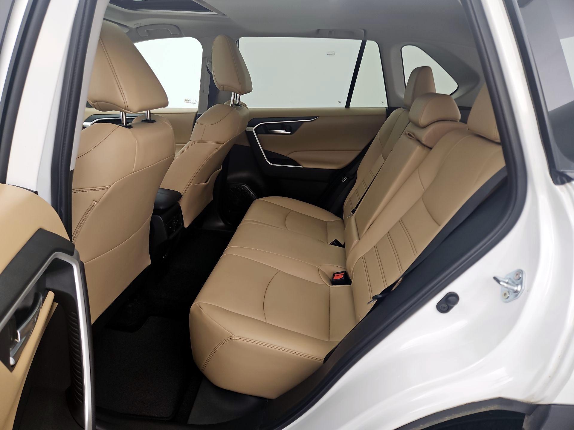 Thumbnail: 2024 Toyota RAV4 - 20