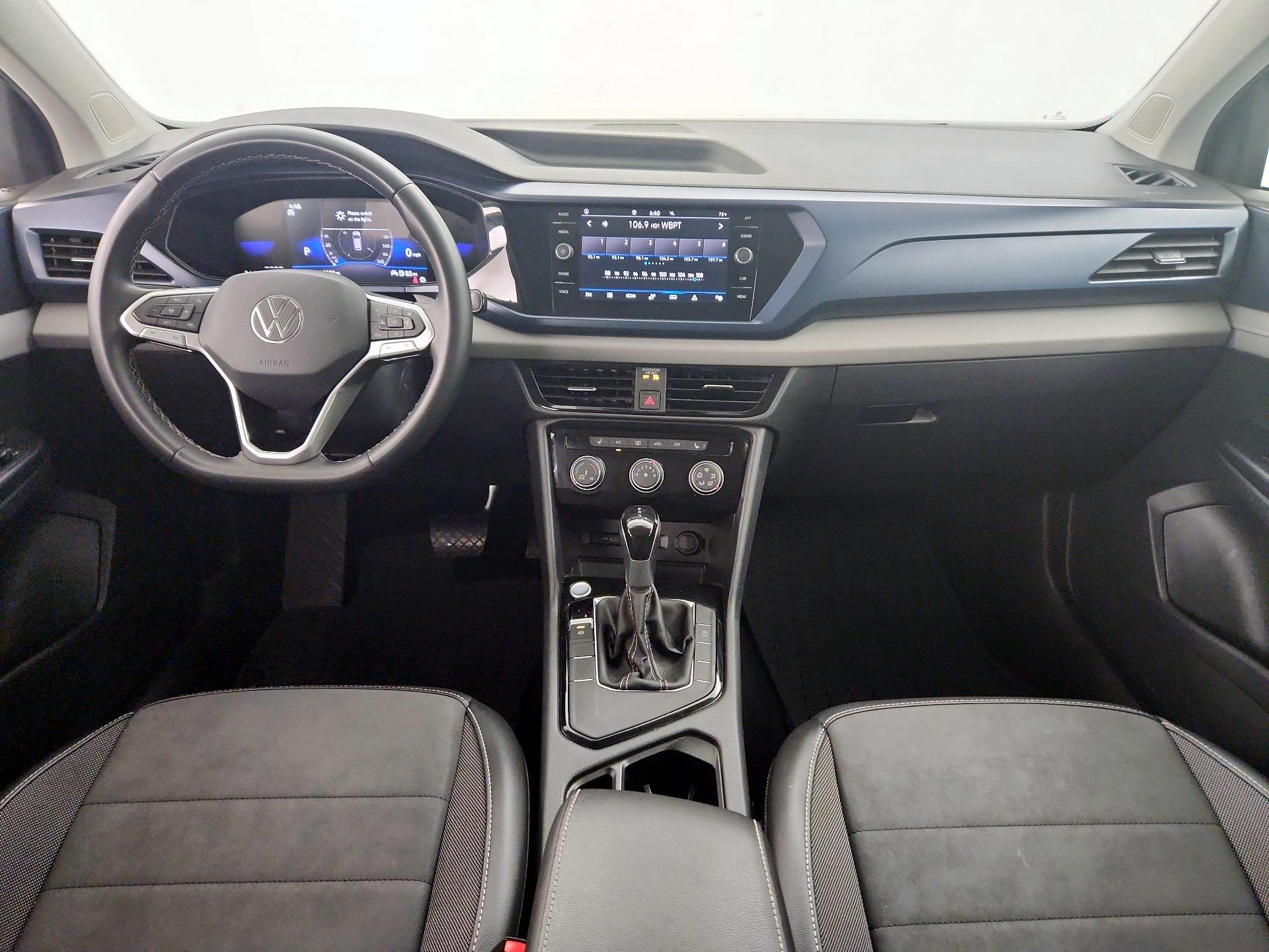 Thumbnail: 2023 Volkswagen Taos - 9