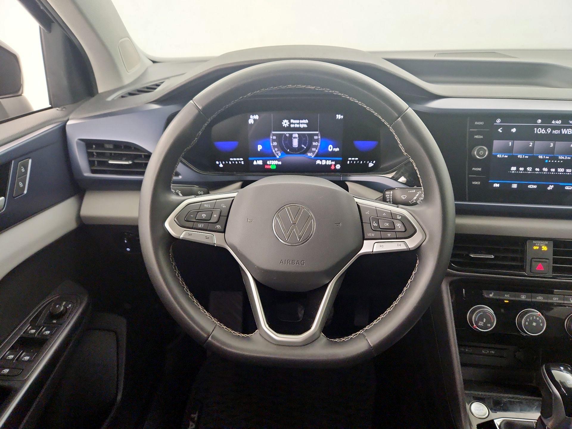 Thumbnail: 2023 Volkswagen Taos - 10