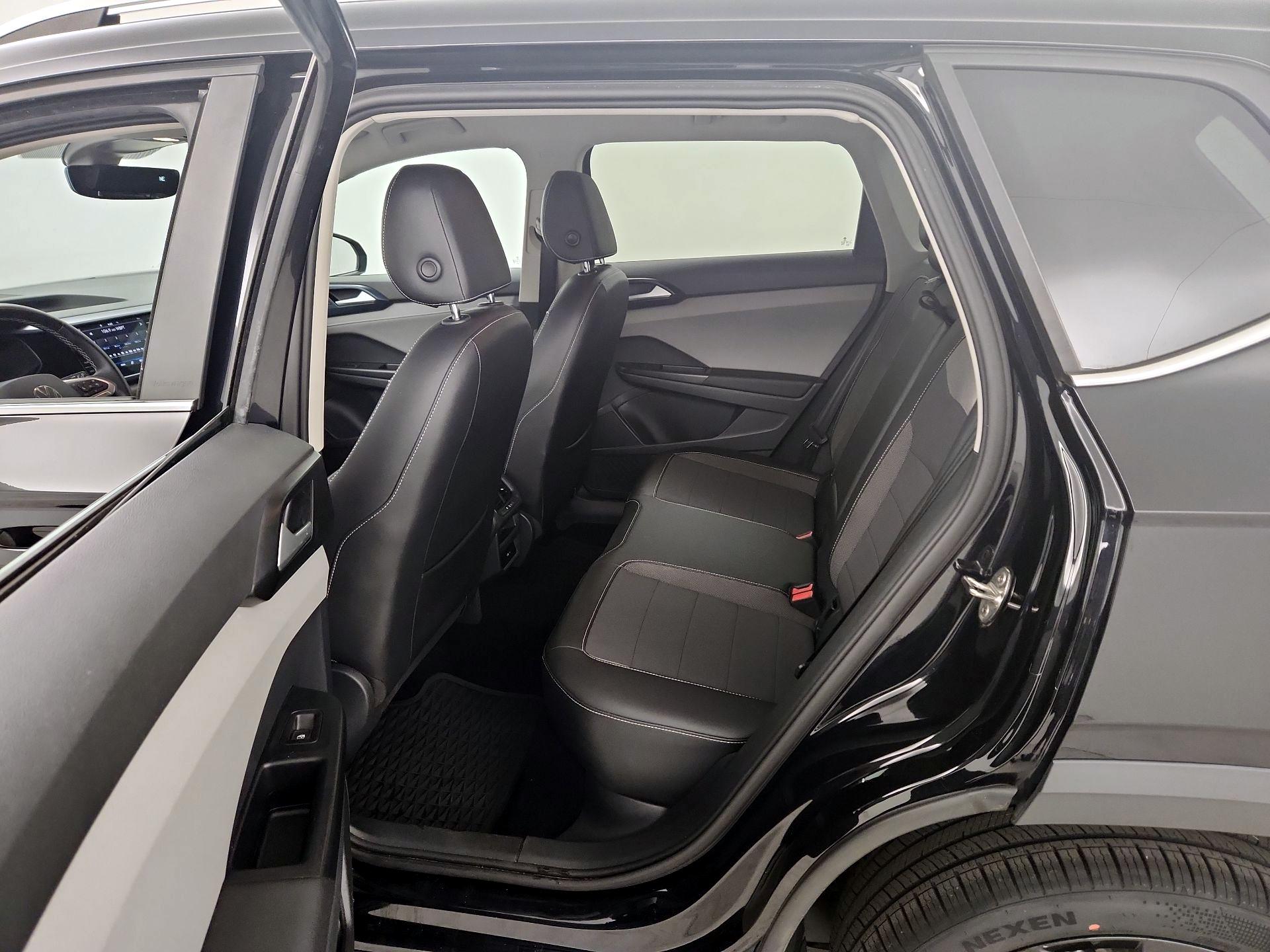 Thumbnail: 2023 Volkswagen Taos - 19