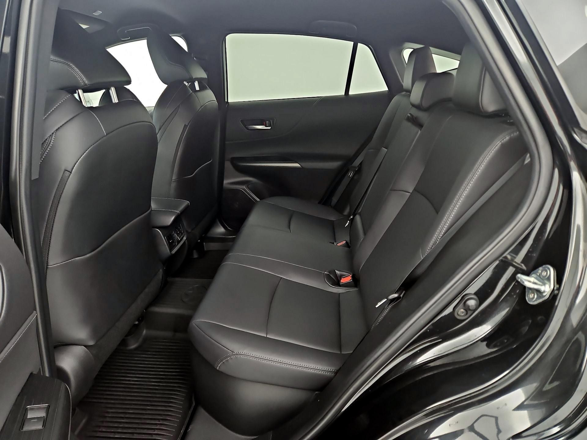 Thumbnail: 2023 Toyota Venza - 19