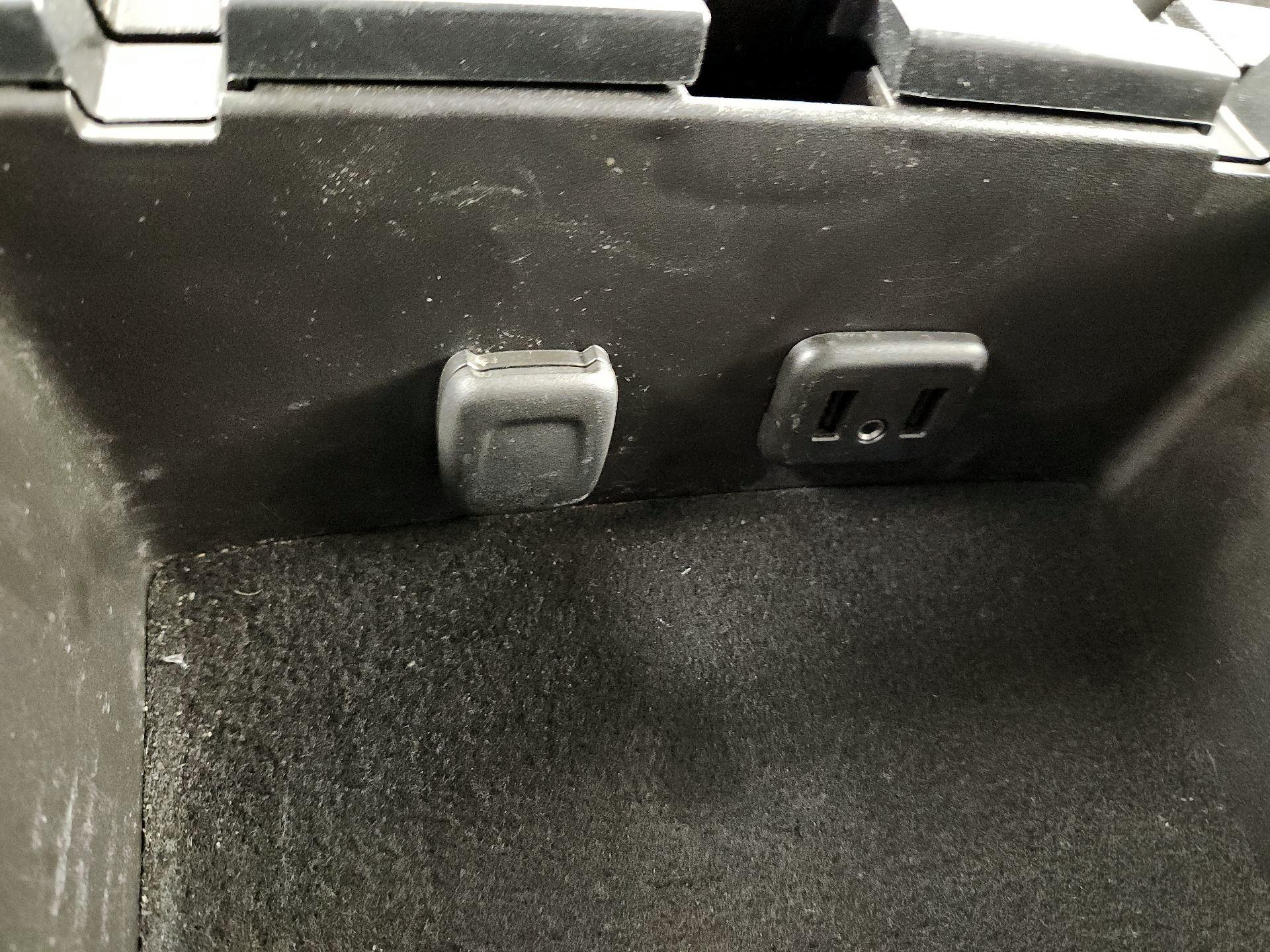 Thumbnail: 2017 Chevrolet Silverado 1500 - 16