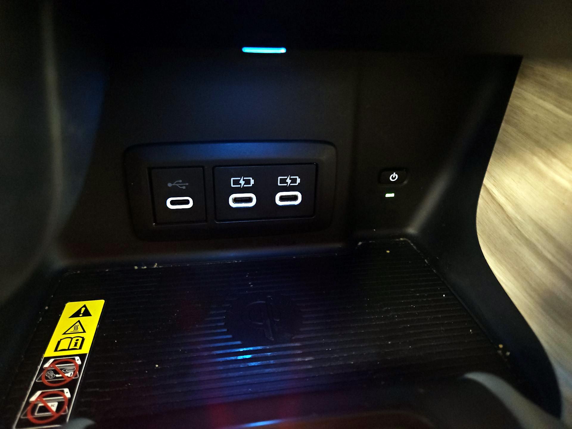 Thumbnail: 2024 Toyota Venza - 18