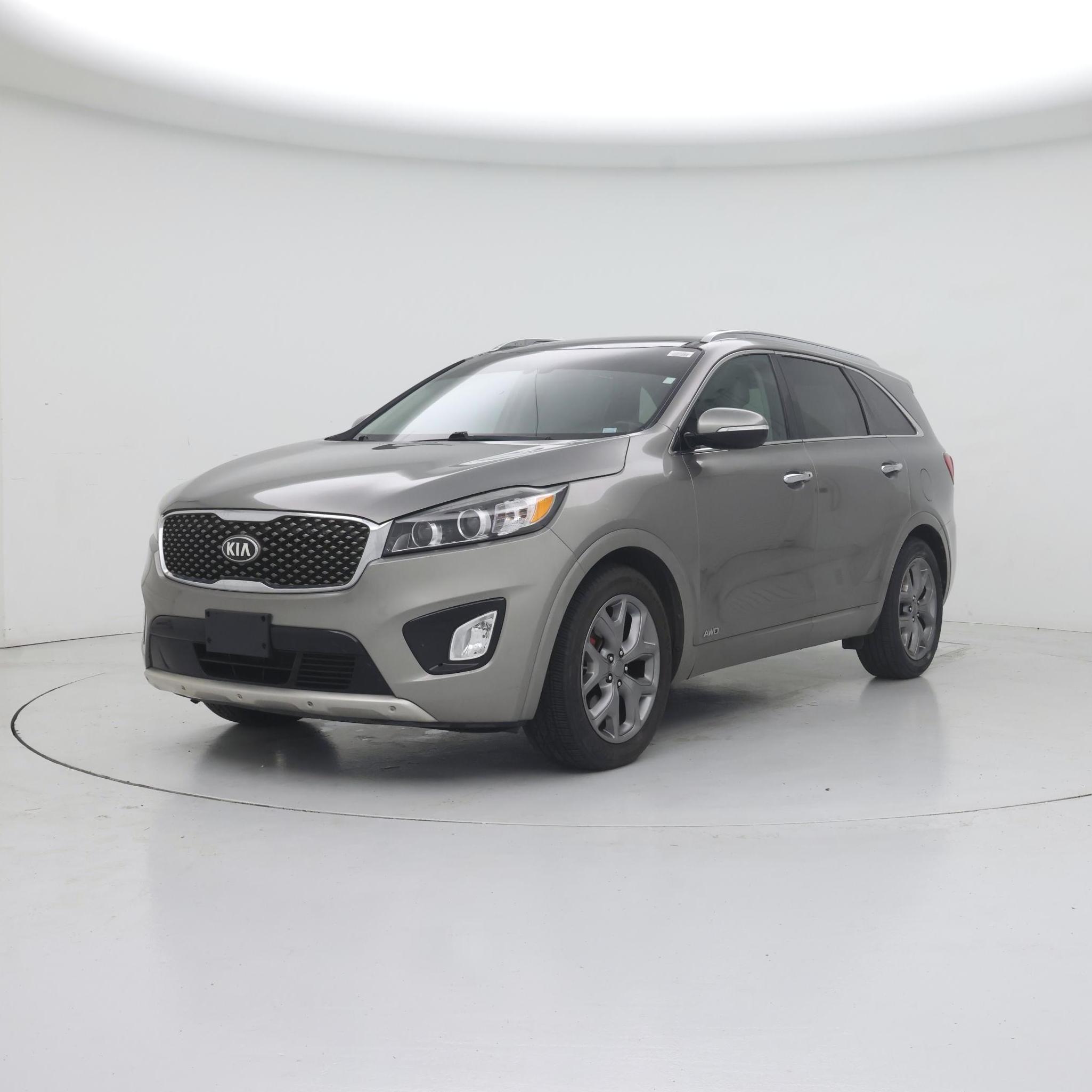 Thumbnail: 2017 Kia Sorento - 4