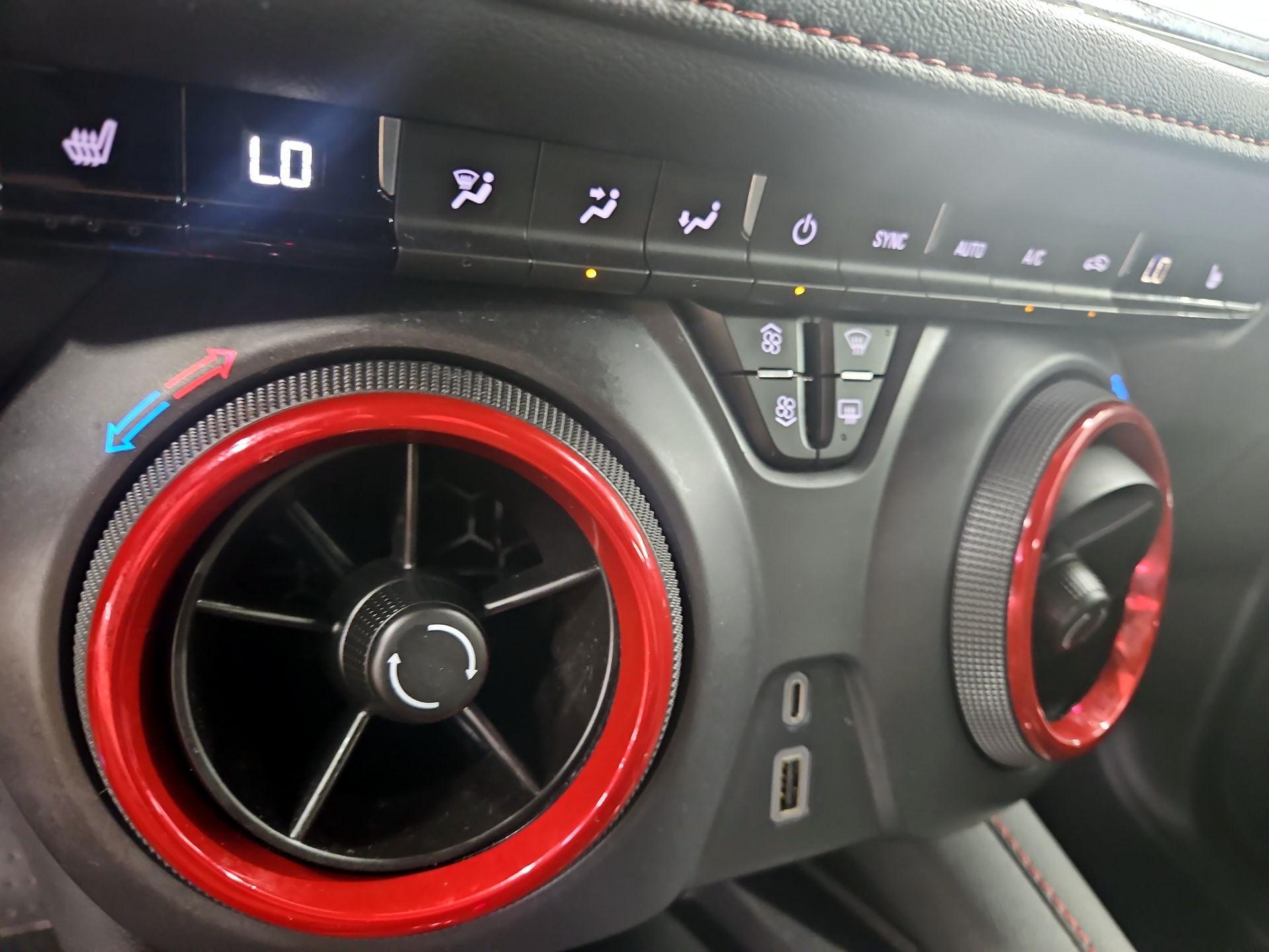 Thumbnail: 2025 Chevrolet Blazer - 17