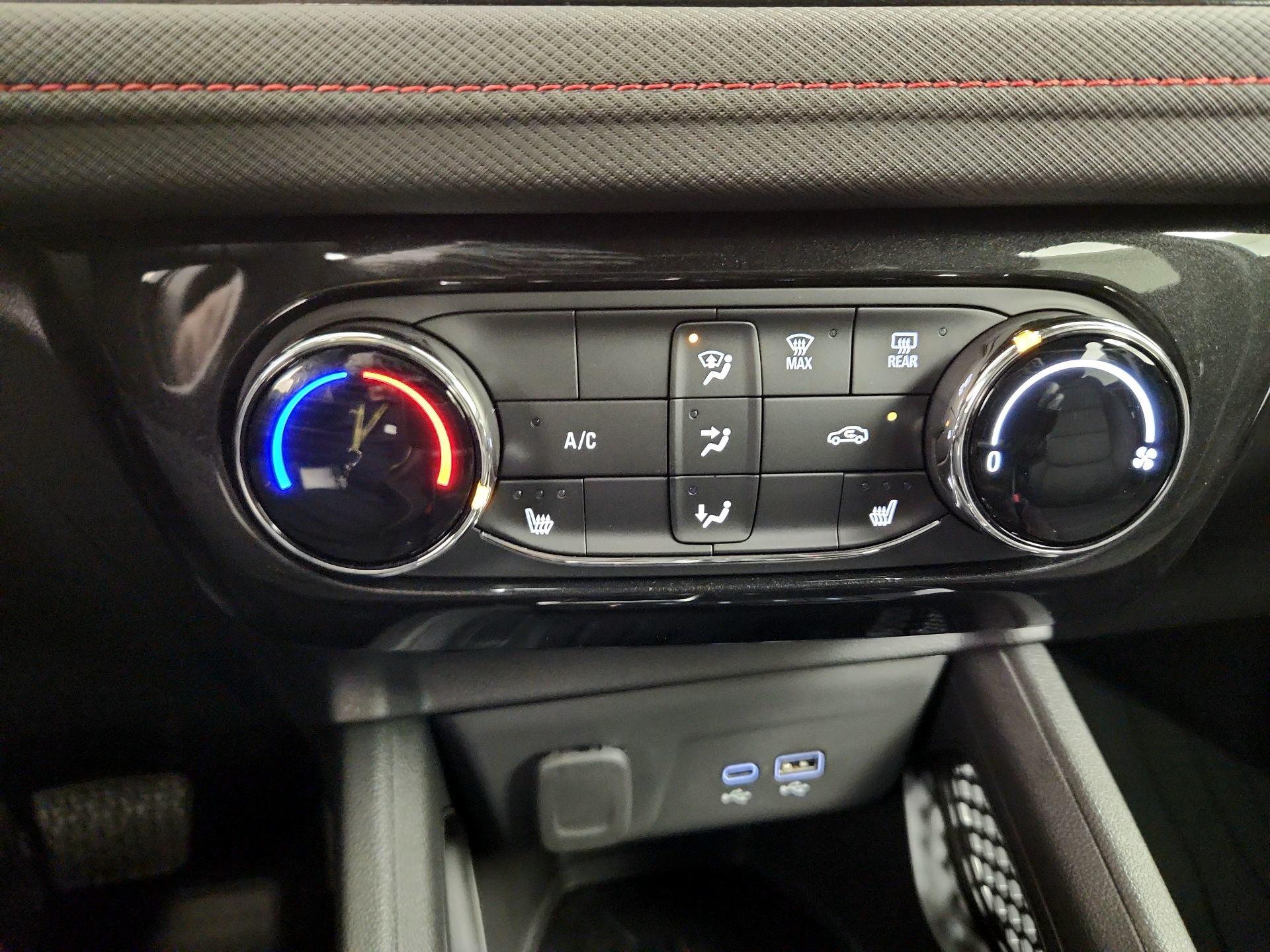 Thumbnail: 2026 Chevrolet TrailBlazer - 16