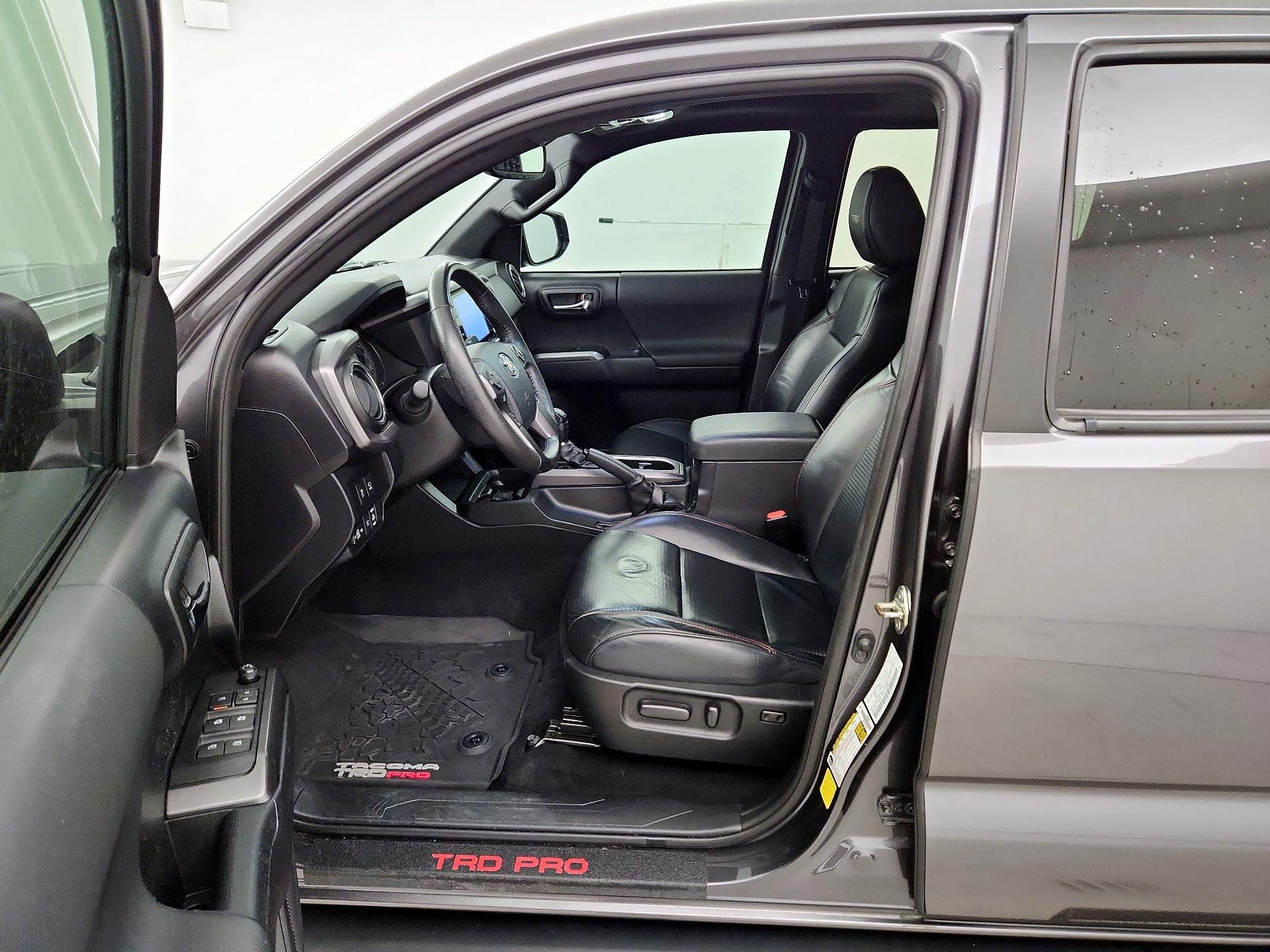 Thumbnail: 2020 Toyota Tacoma - 9