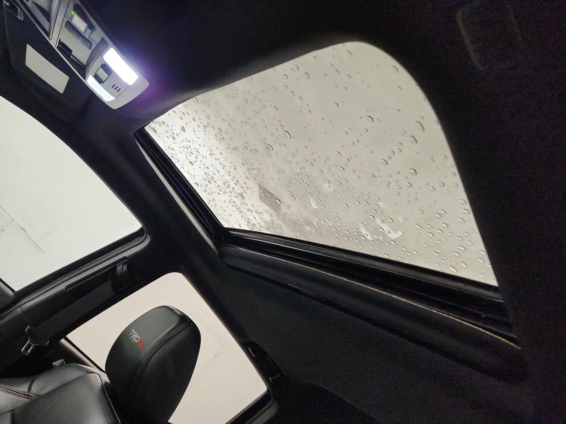 Thumbnail: 2020 Toyota Tacoma - 18