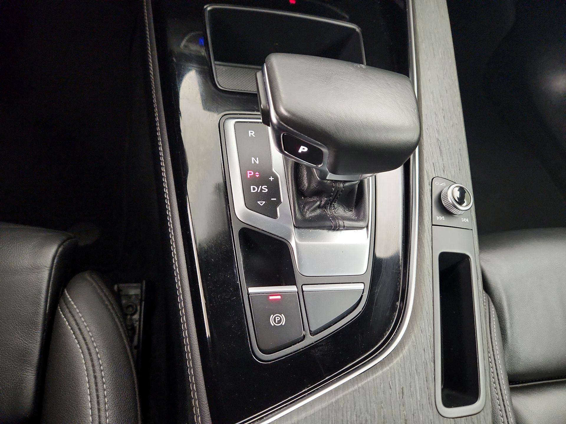 Thumbnail: 2024 Audi A4 - 17