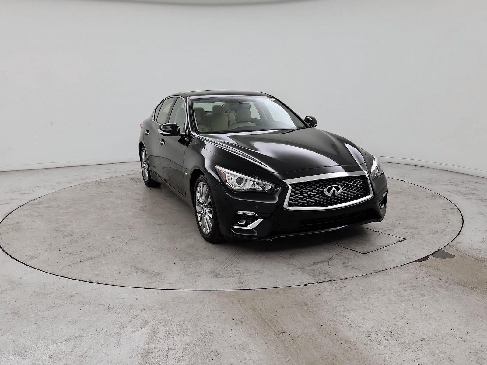 2019 INFINITI Q50 LUXE