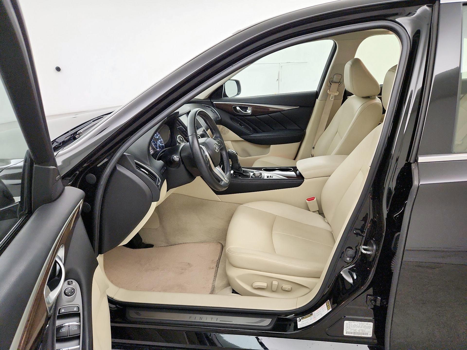 Thumbnail: 2019 INFINITI Q50 - 9