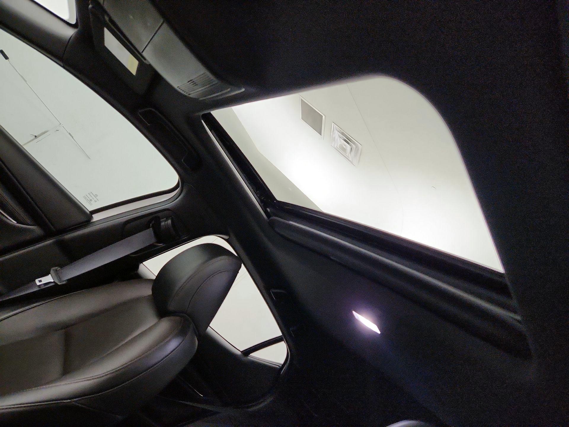 Thumbnail: 2025 Mazda Mazda3 - 18