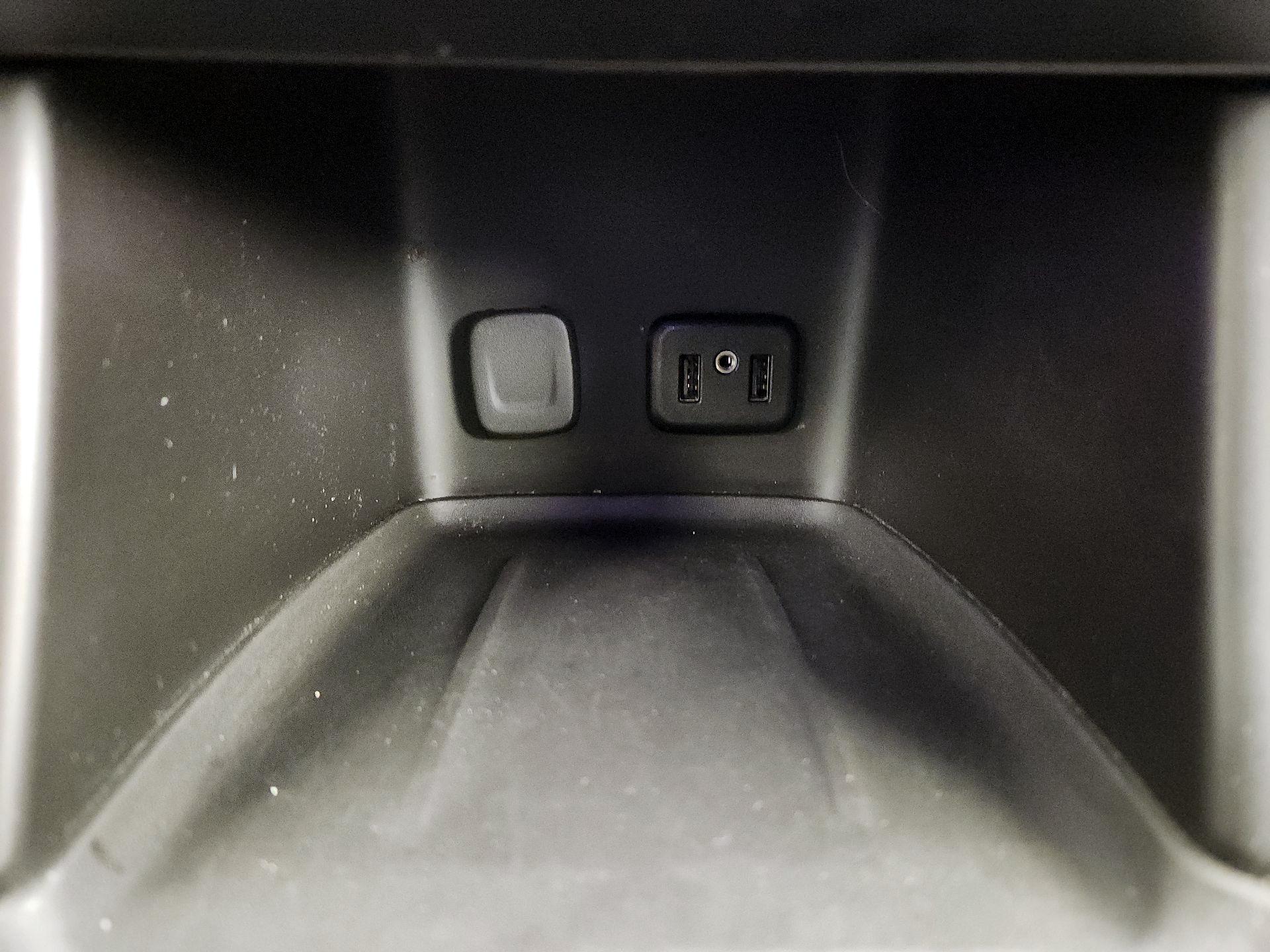 Thumbnail: 2019 GMC Acadia - 16