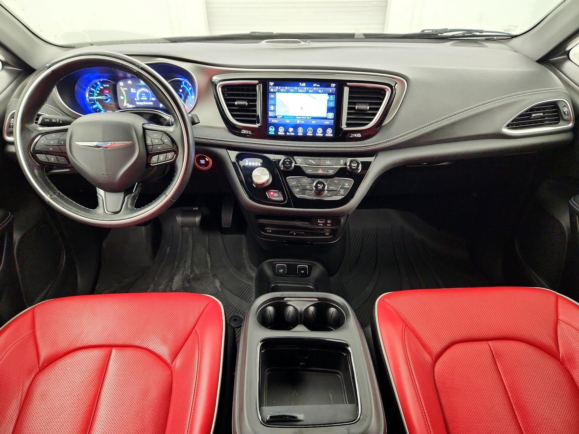 Thumbnail: 2020 Chrysler Pacifica - 8