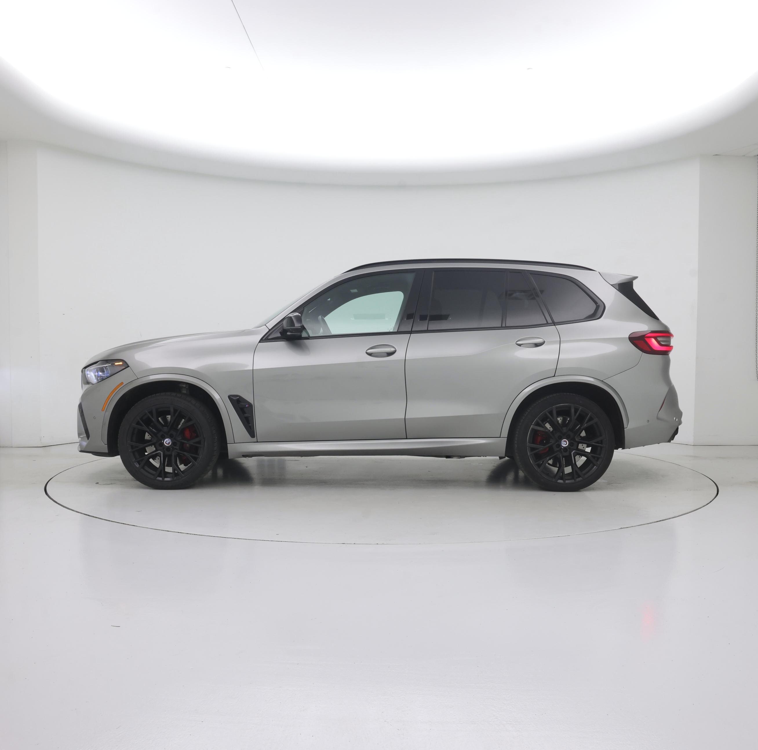 Thumbnail: 2023 BMW X5 - 3