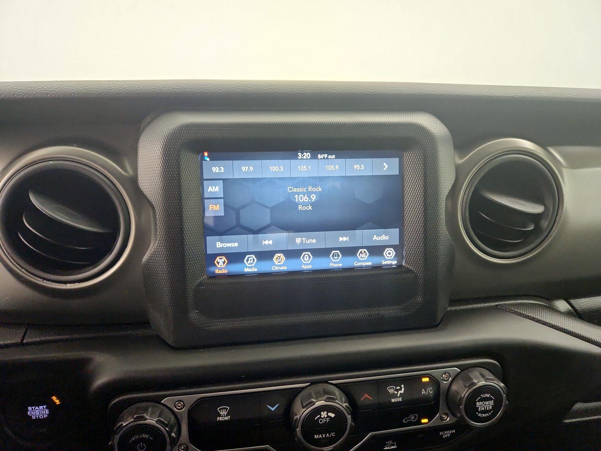 Thumbnail: 2023 Jeep Gladiator - 15