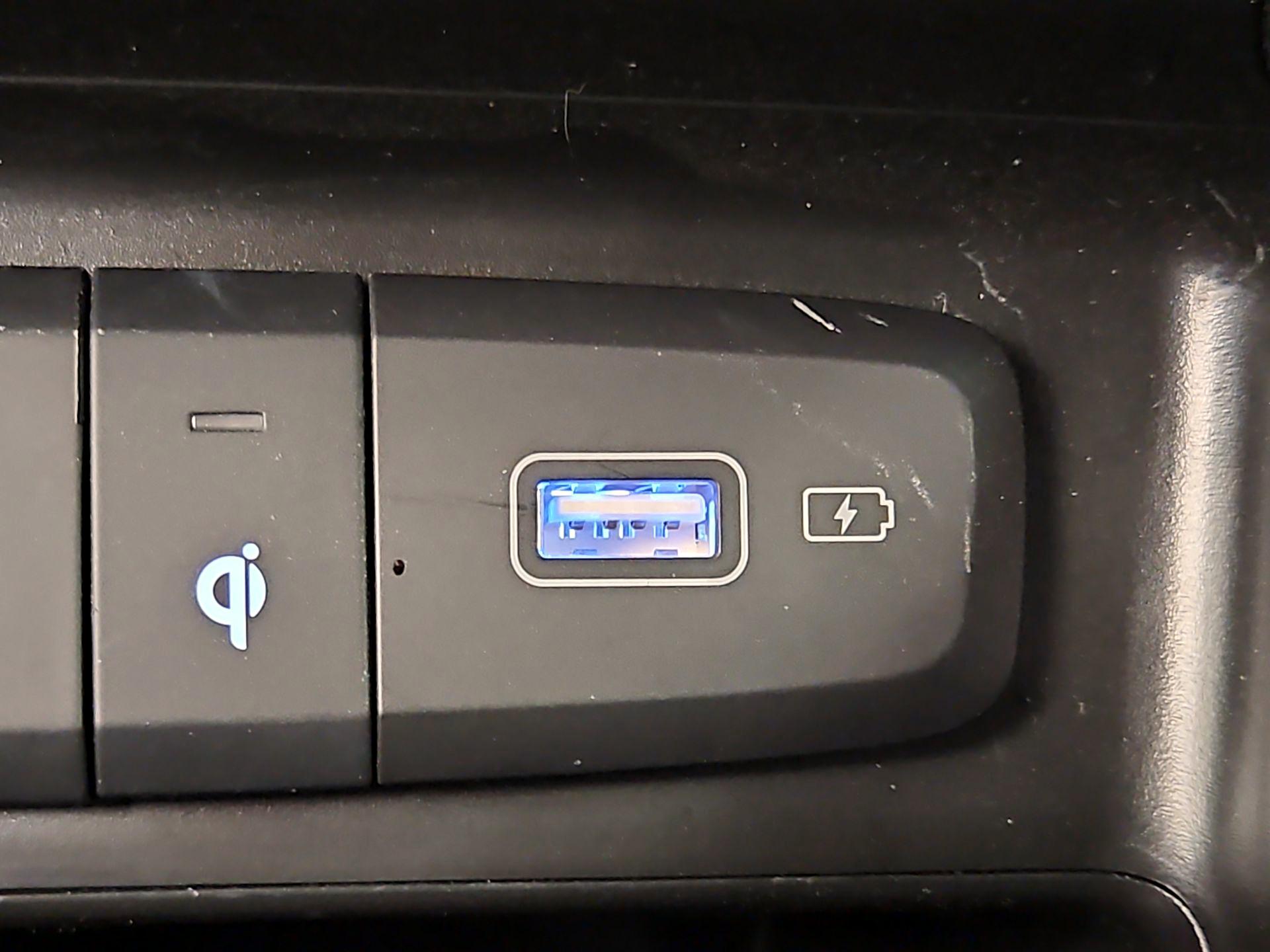 Thumbnail: 2023 Hyundai Santa Cruz - 18