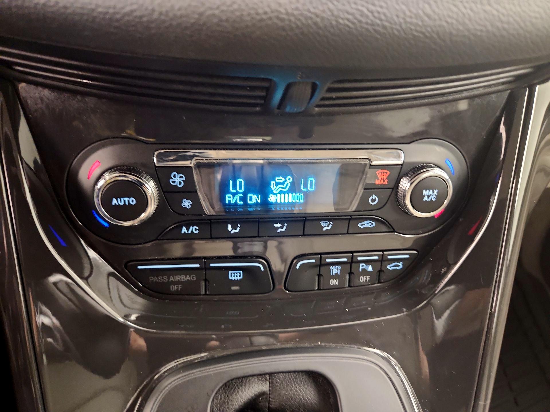 Thumbnail: 2014 Ford Escape - 17