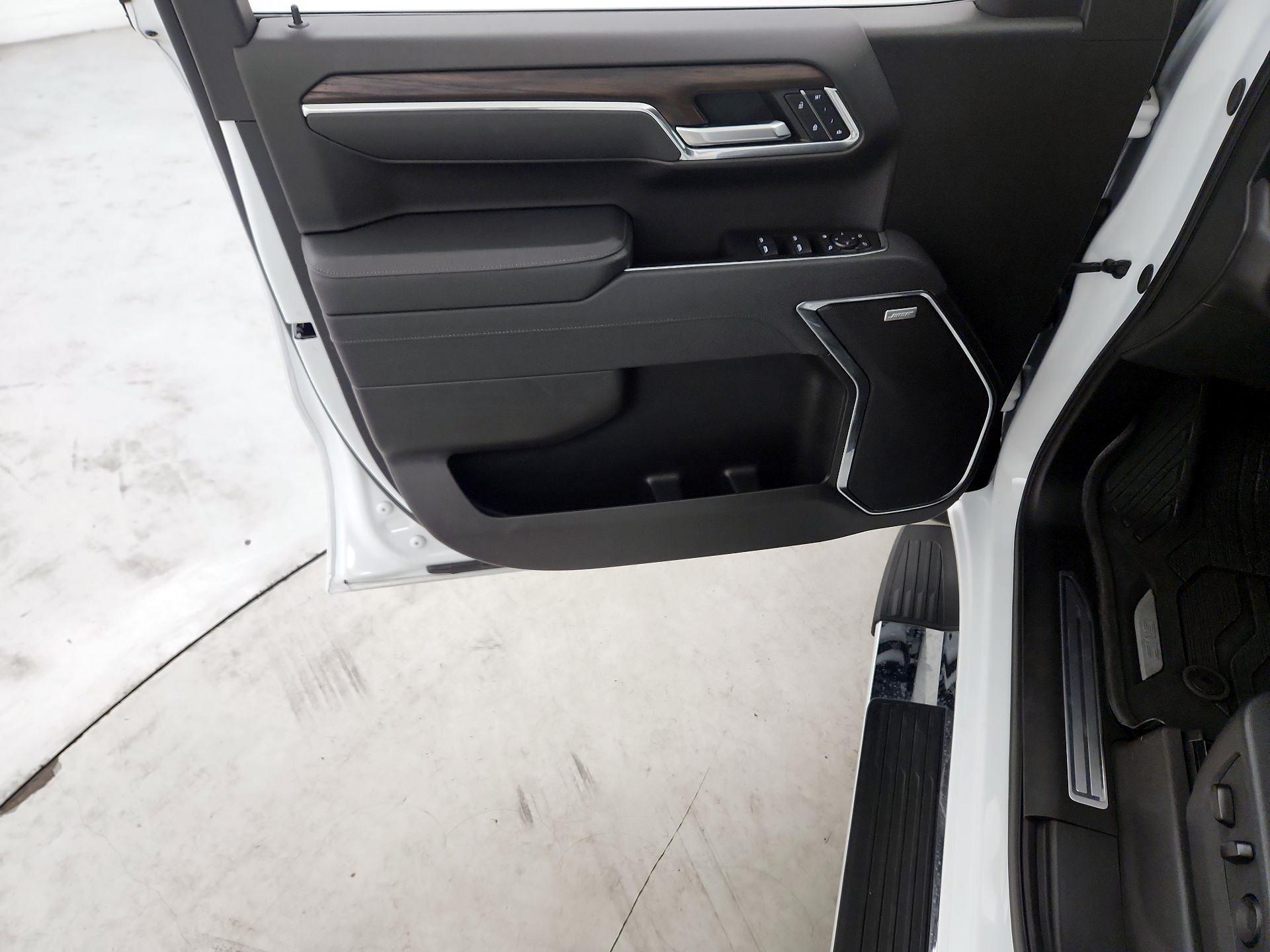 Thumbnail: 2025 GMC Sierra 1500 - 12