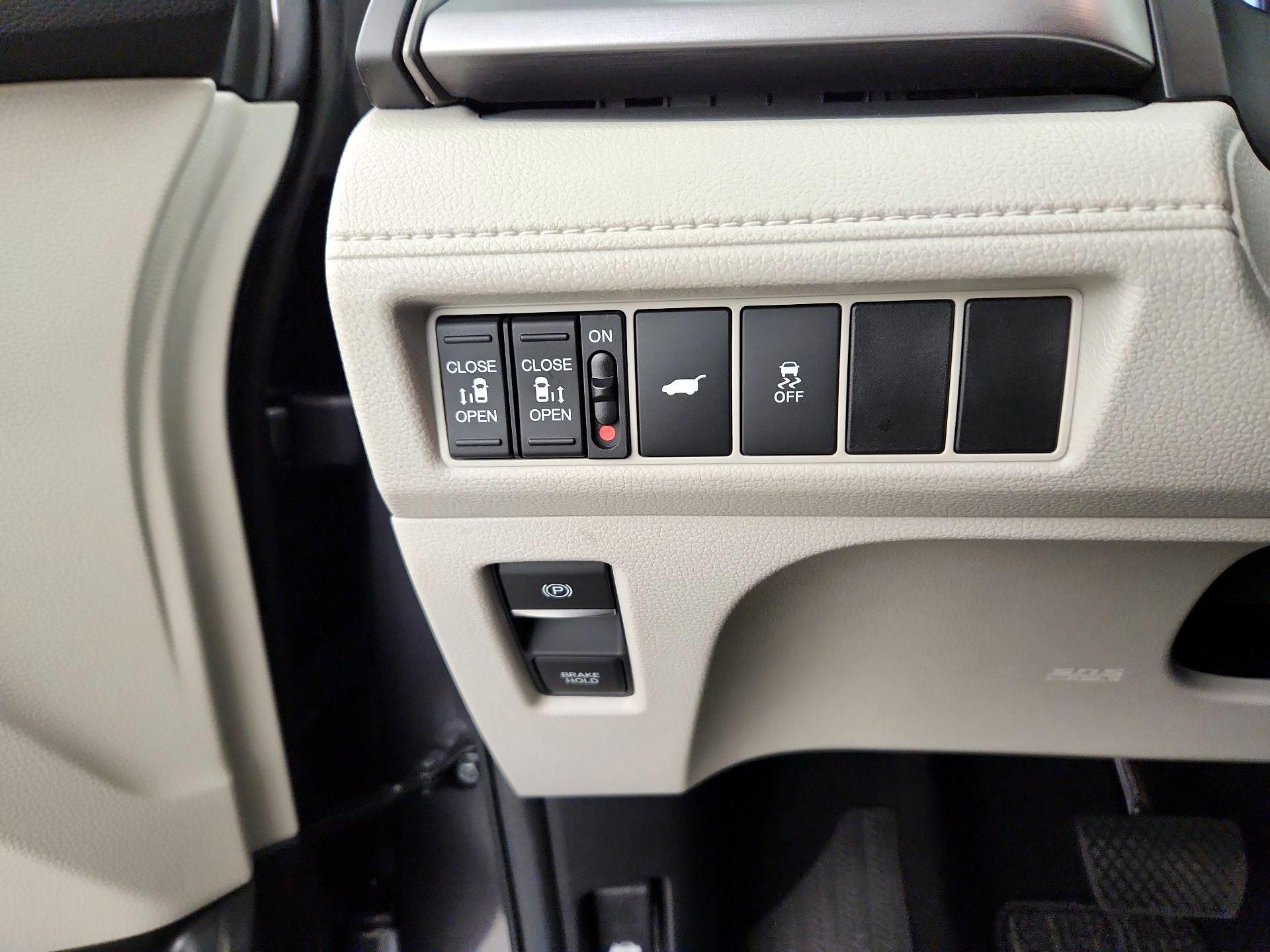 Thumbnail: 2026 Honda Odyssey - 13