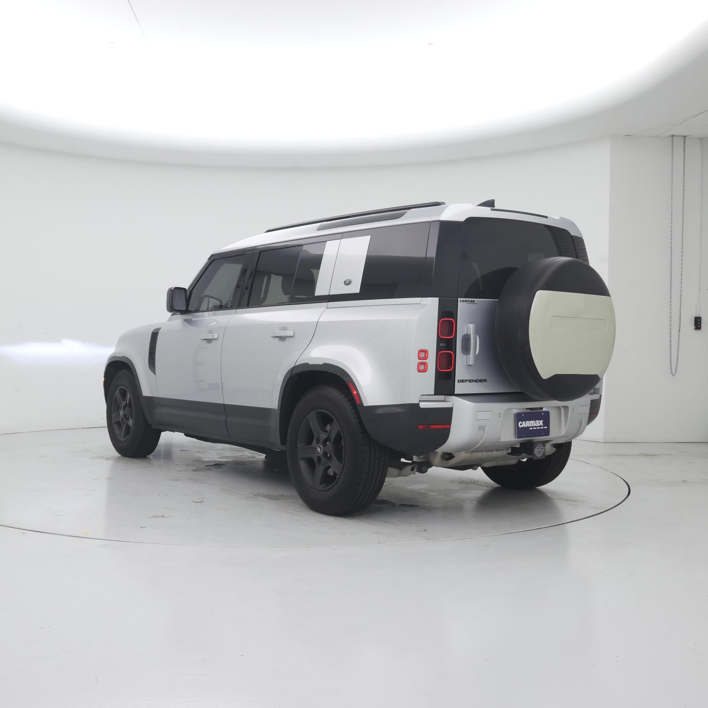 Thumbnail: 2022 Land Rover Defender - 2