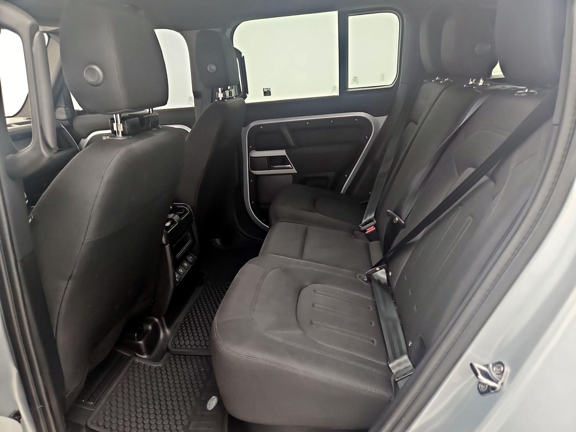 Thumbnail: 2022 Land Rover Defender - 19