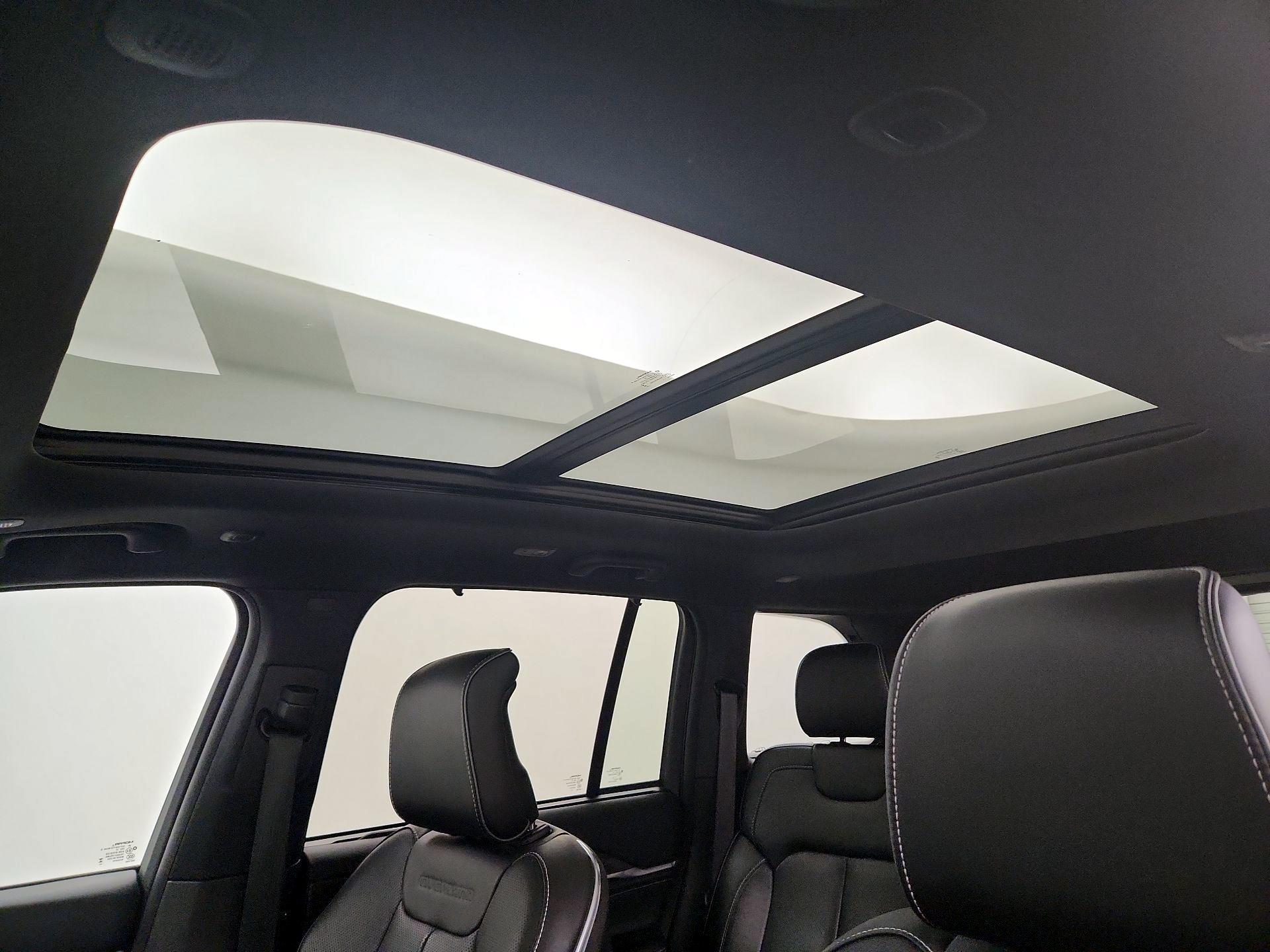 Thumbnail: 2023 Jeep Grand Cherokee - 20