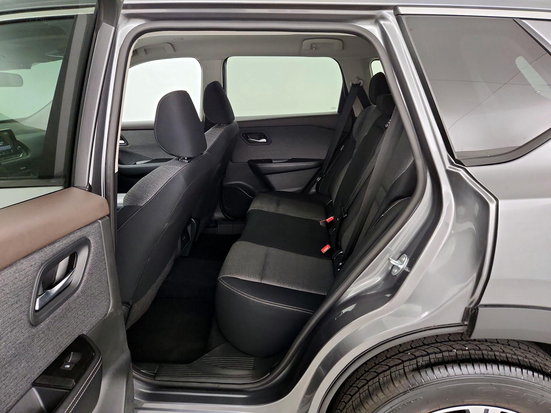 Thumbnail: 2023 Nissan Rogue - 19