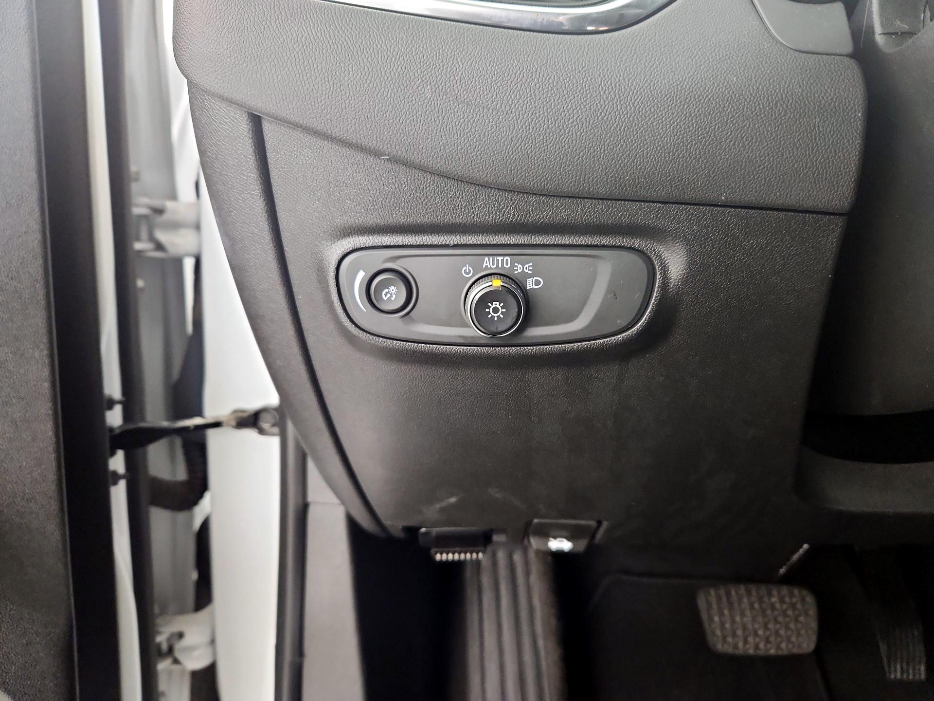 Thumbnail: 2024 Chevrolet Equinox - 13