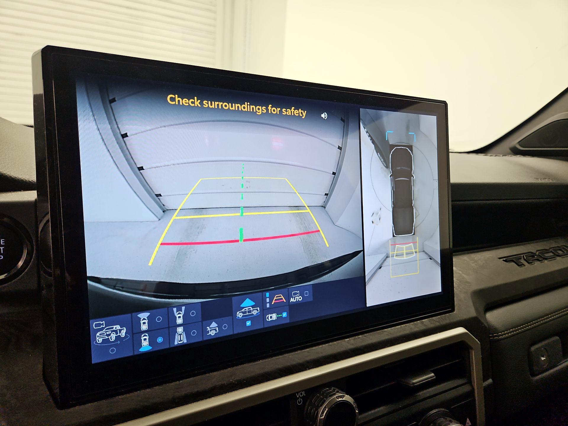 Thumbnail: 2024 Toyota Tacoma - 14