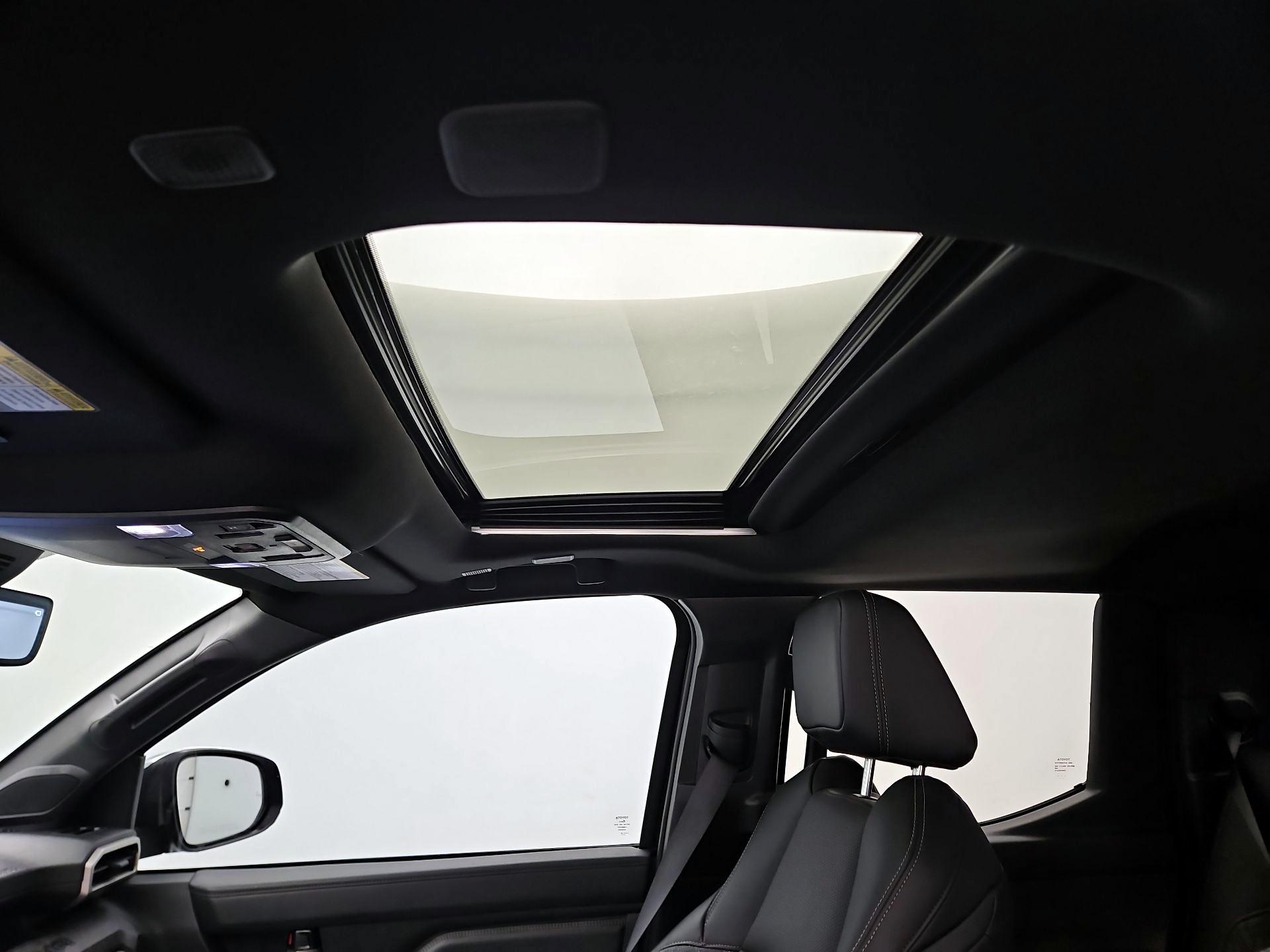 Thumbnail: 2024 Toyota Tacoma - 19