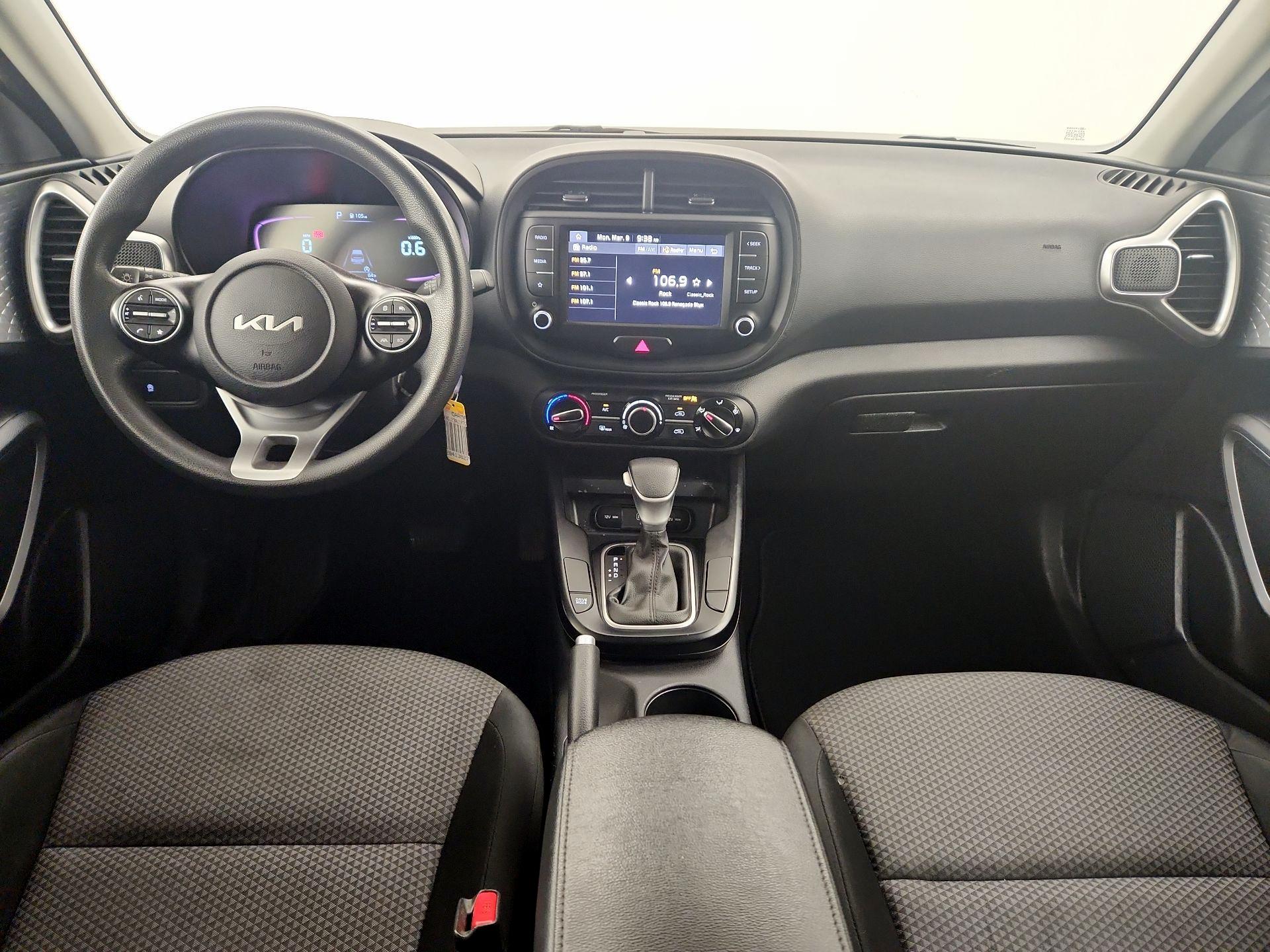 Thumbnail: 2023 Kia Soul - 9