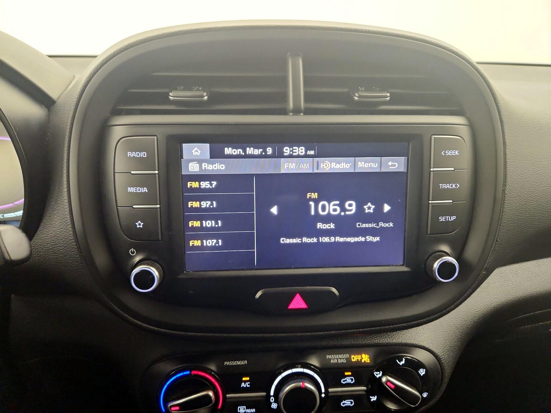 Thumbnail: 2023 Kia Soul - 15