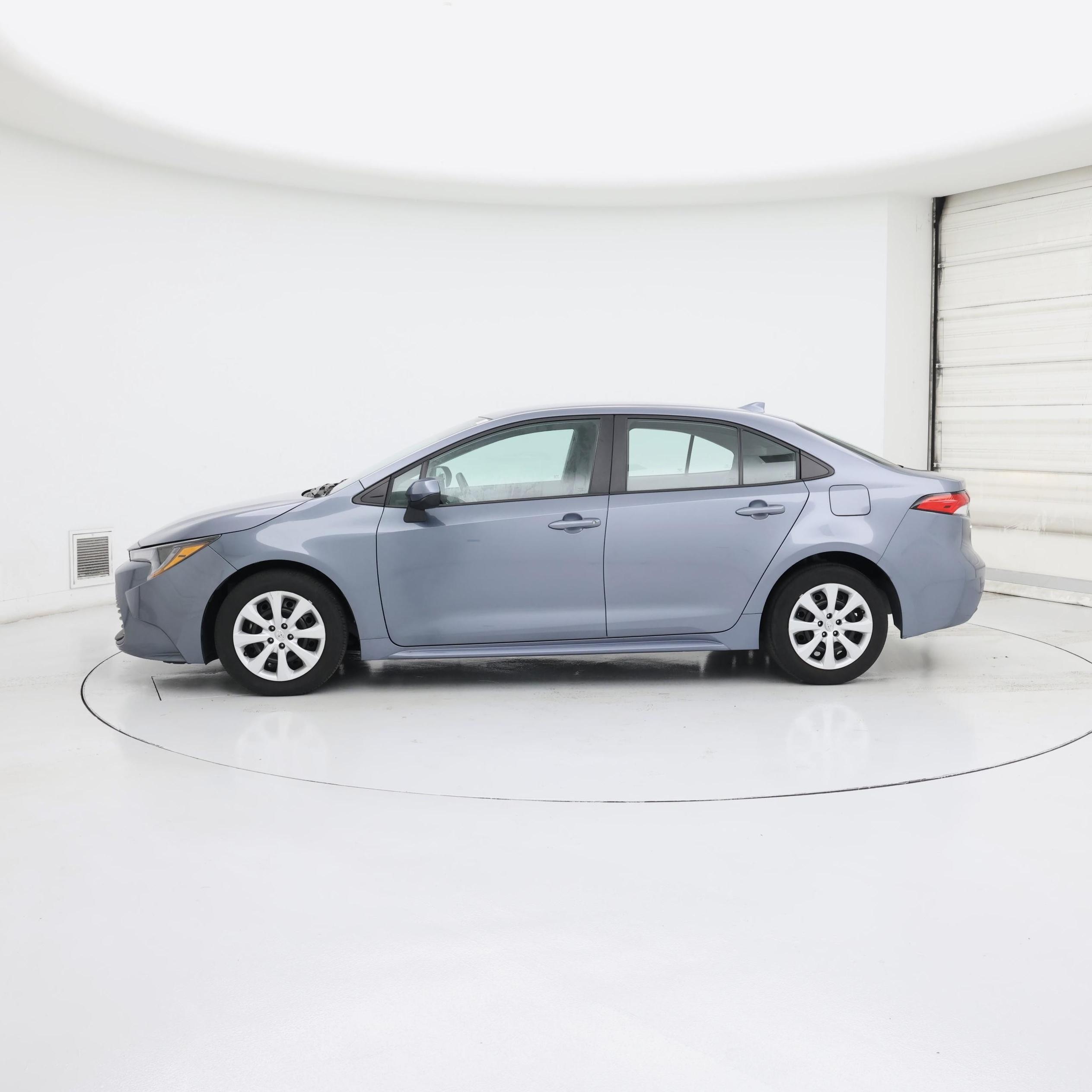 Thumbnail: 2024 Toyota Corolla - 3