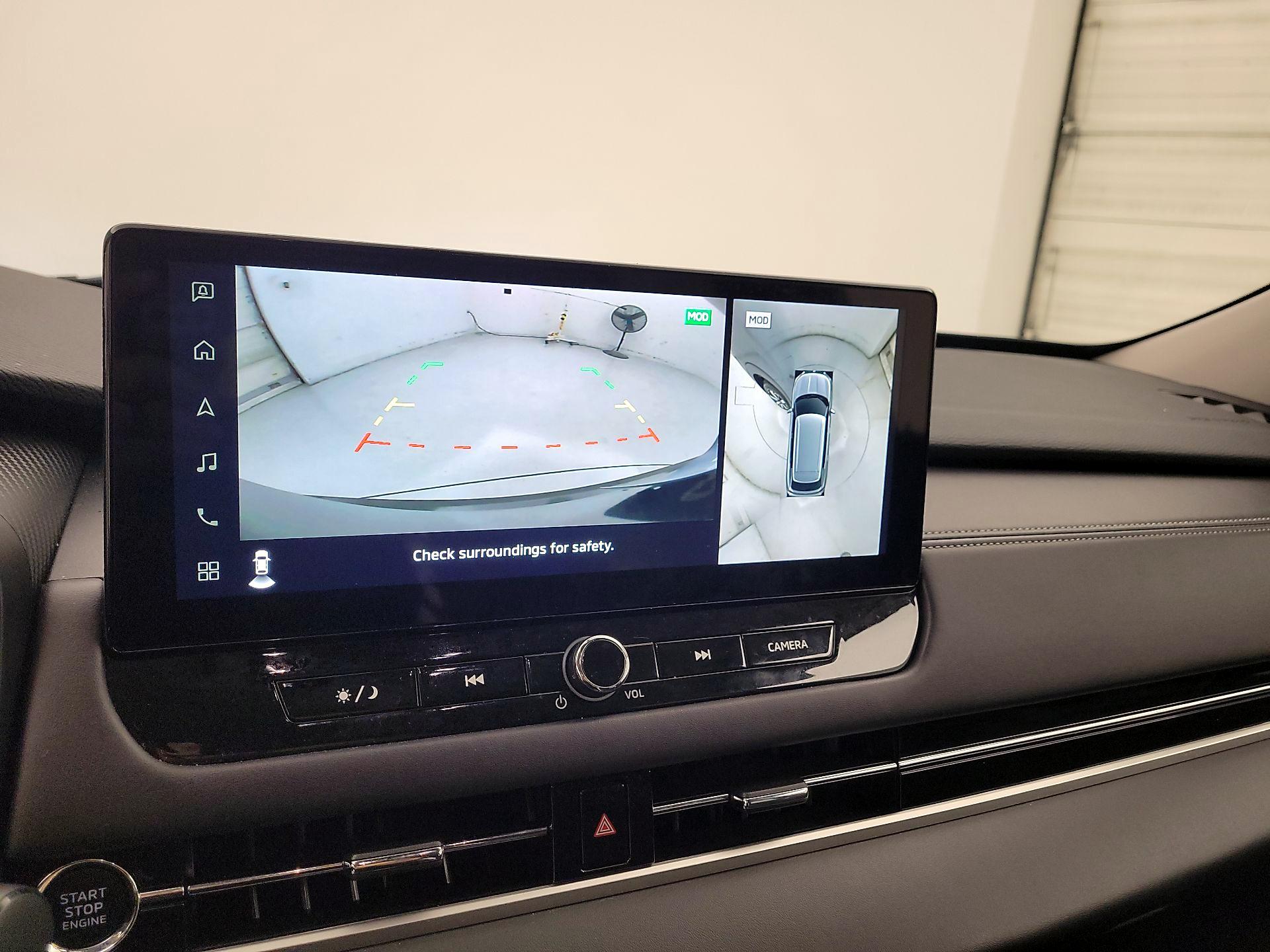 Thumbnail: 2025 Mitsubishi Outlander - 14