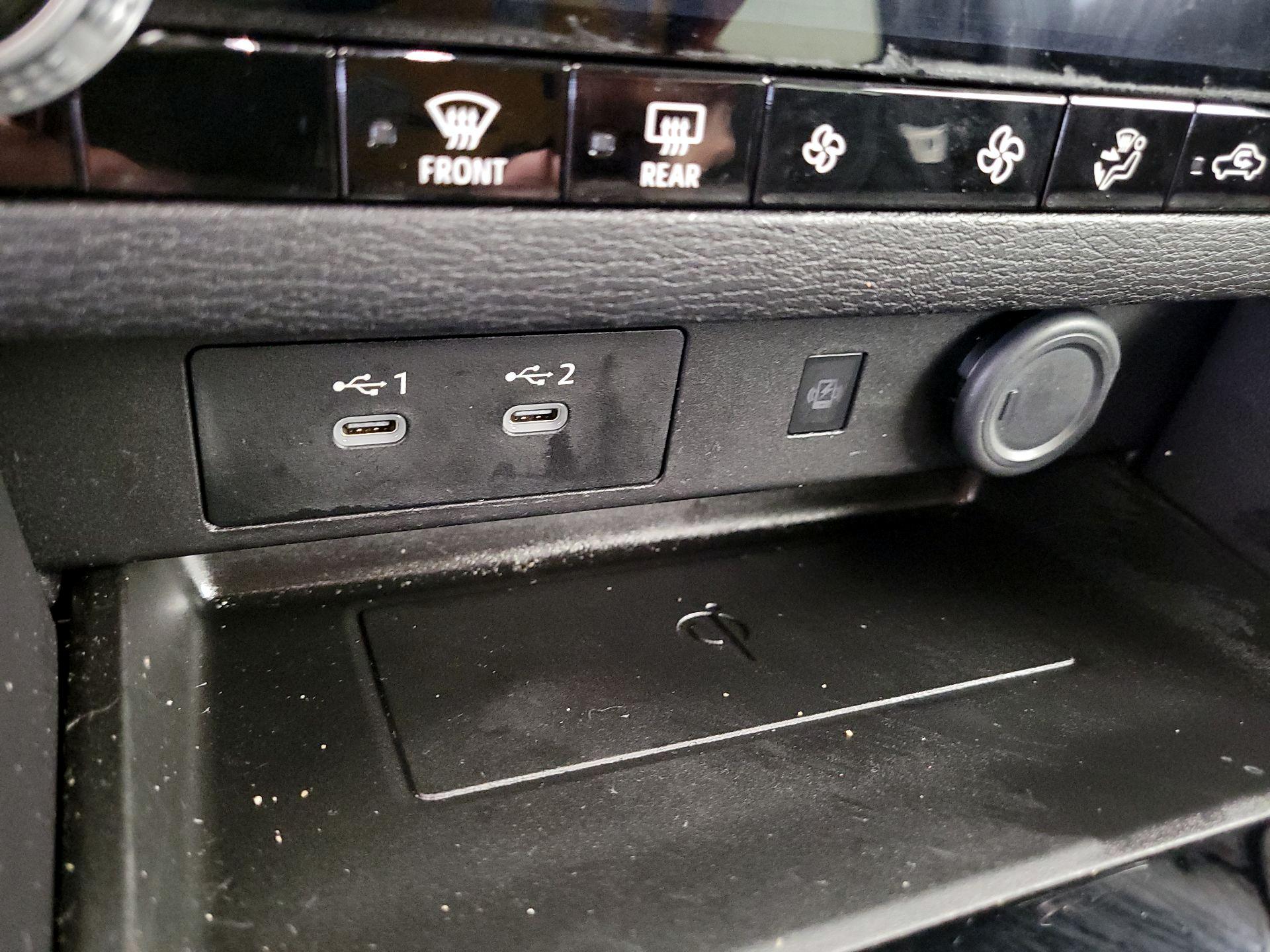 Thumbnail: 2025 Mitsubishi Outlander - 18