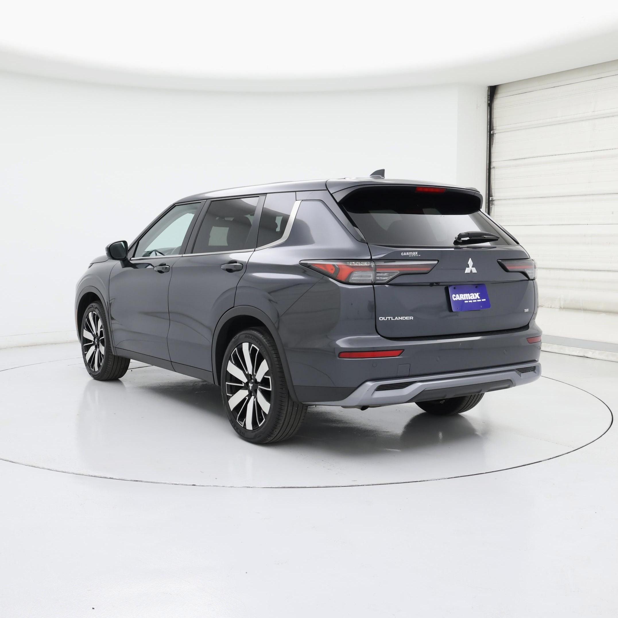 Thumbnail: 2025 Mitsubishi Outlander - 2