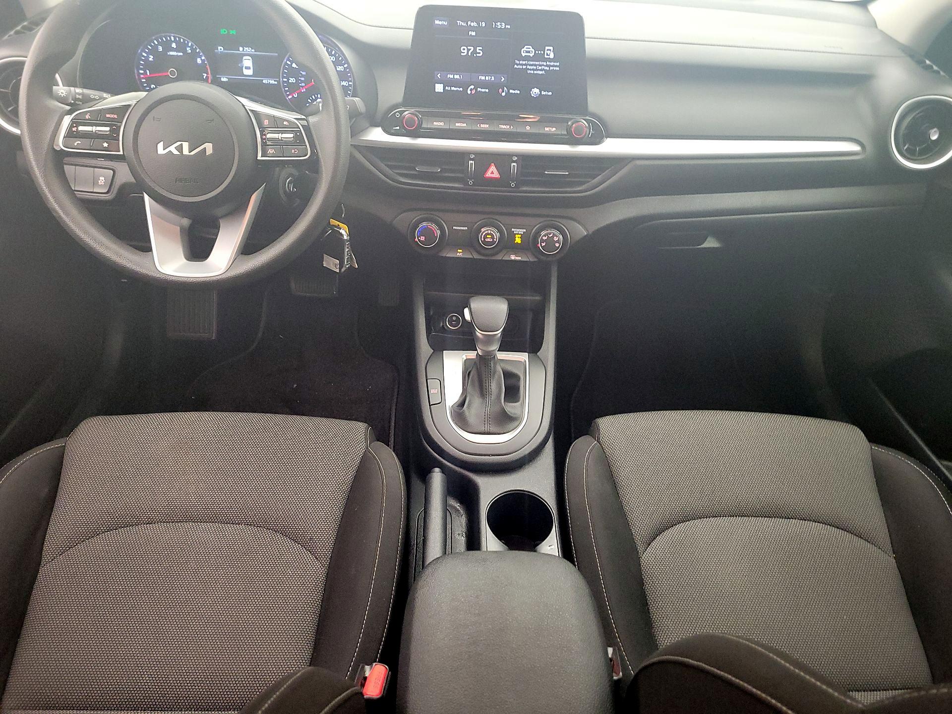 Thumbnail: 2024 Kia Forte - 9