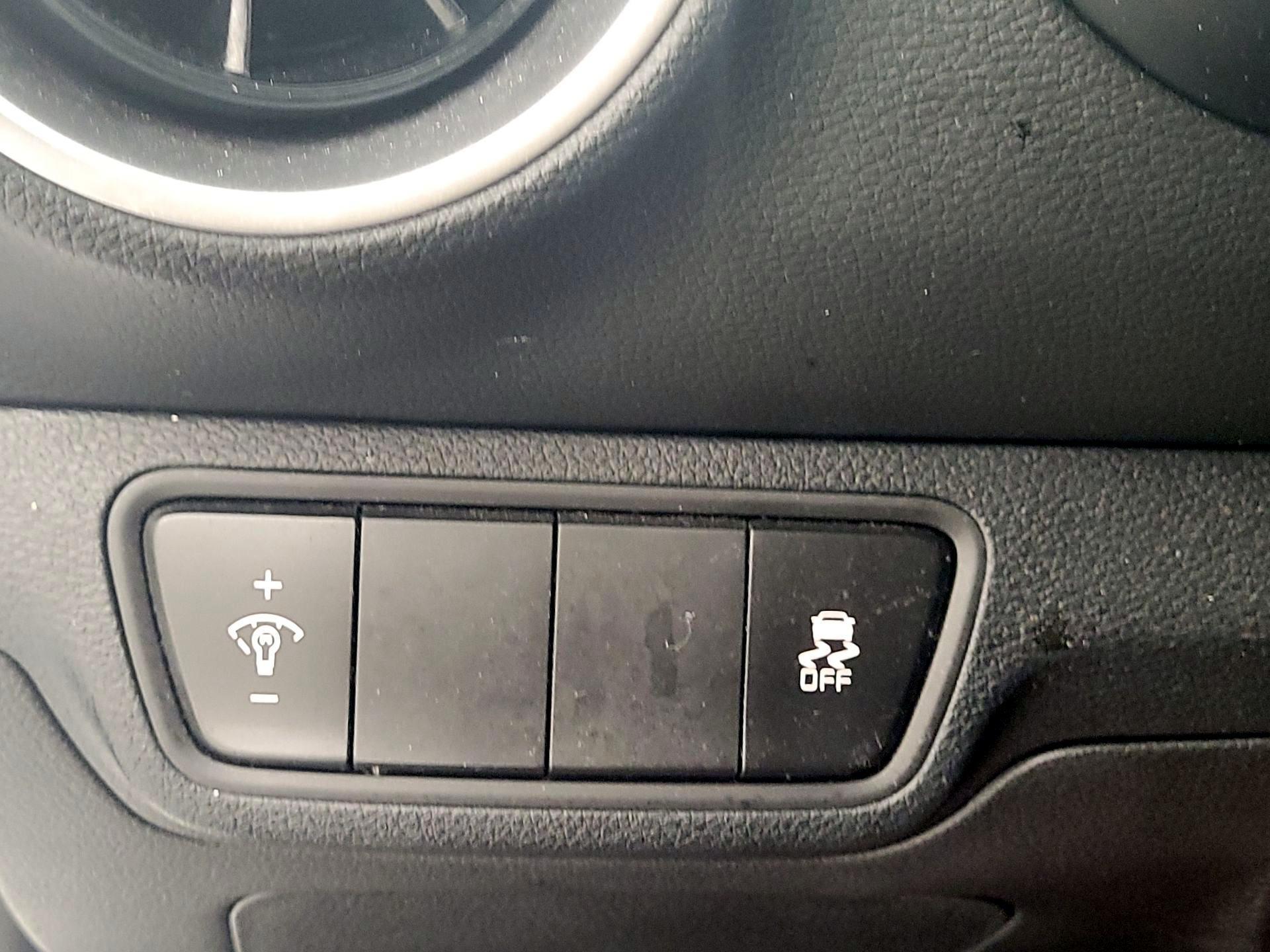 Thumbnail: 2024 Kia Forte - 13