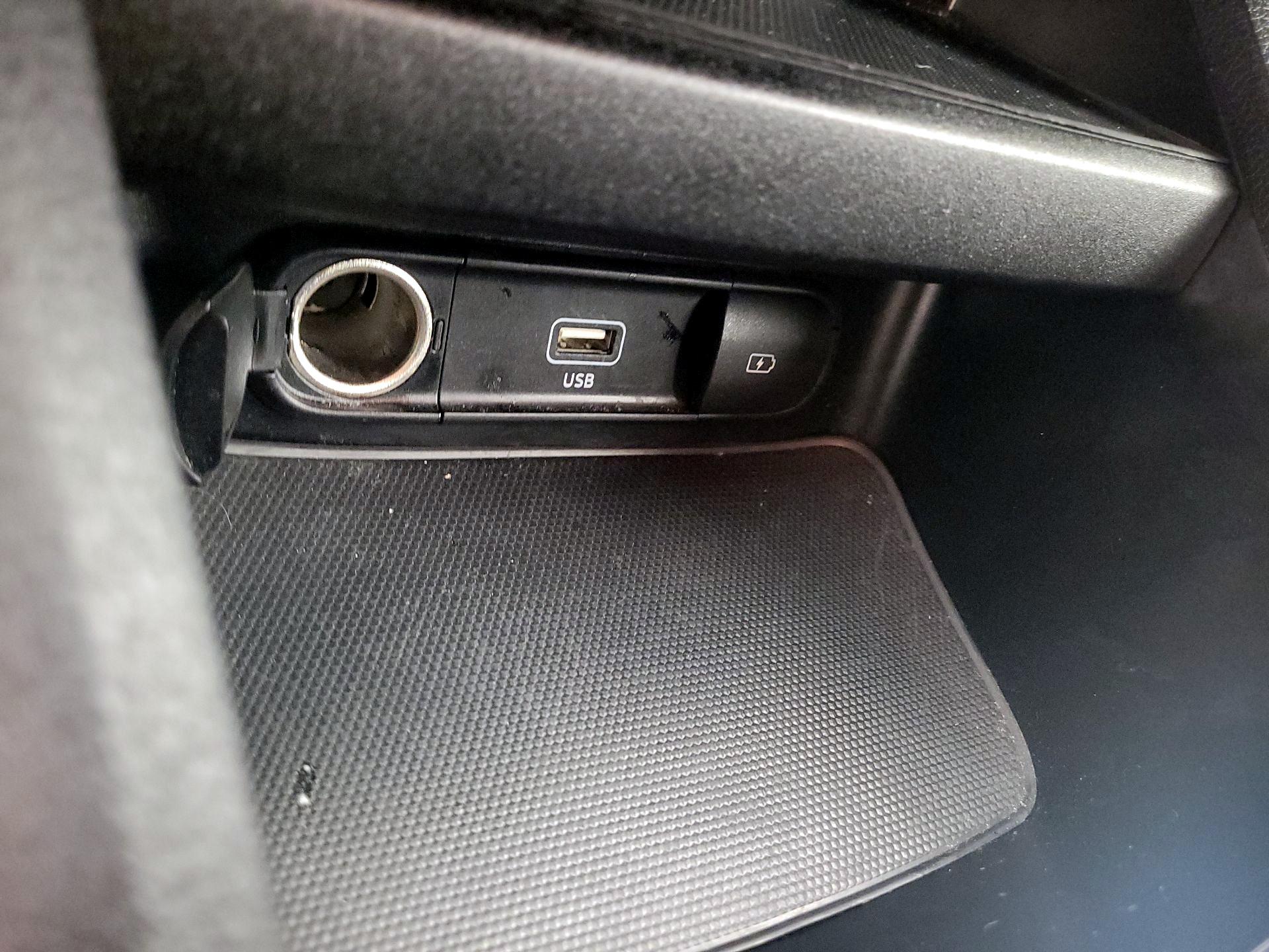 Thumbnail: 2024 Kia Forte - 18