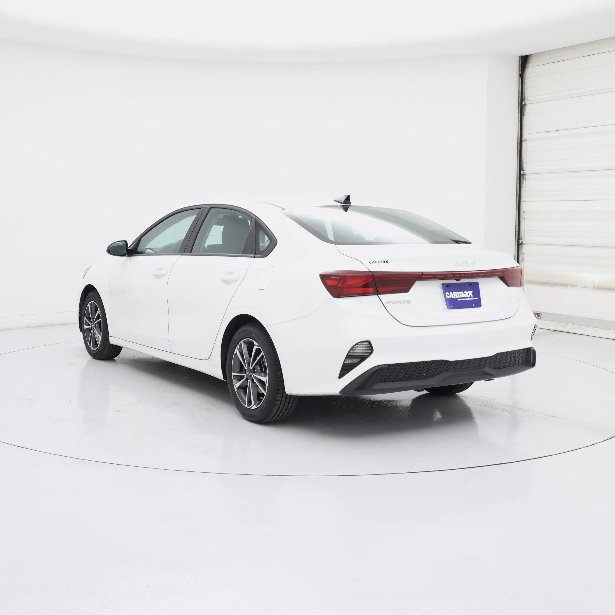 Thumbnail: 2024 Kia Forte - 2